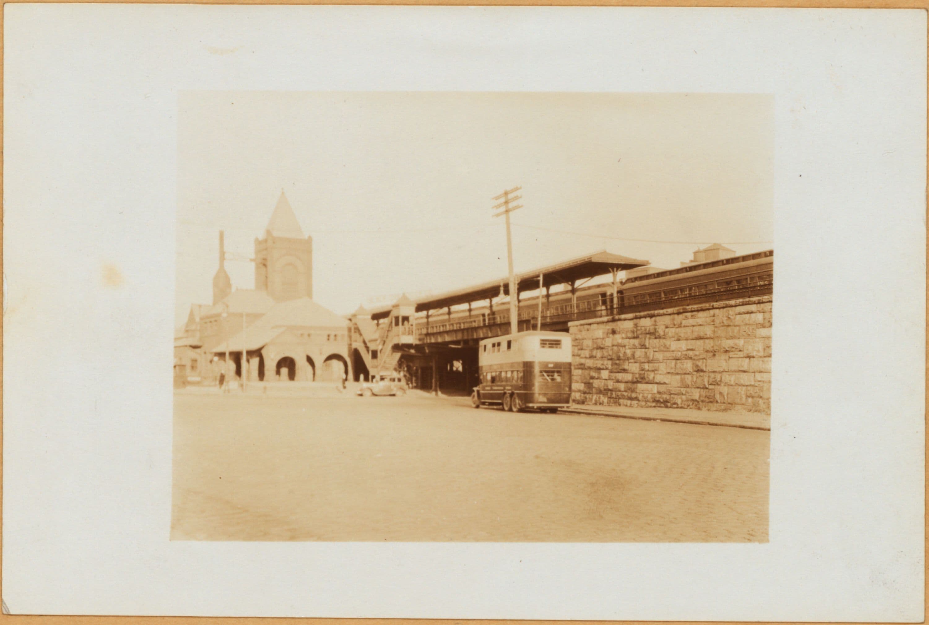 Bronx: Grand Concourse - 138th Street (East)