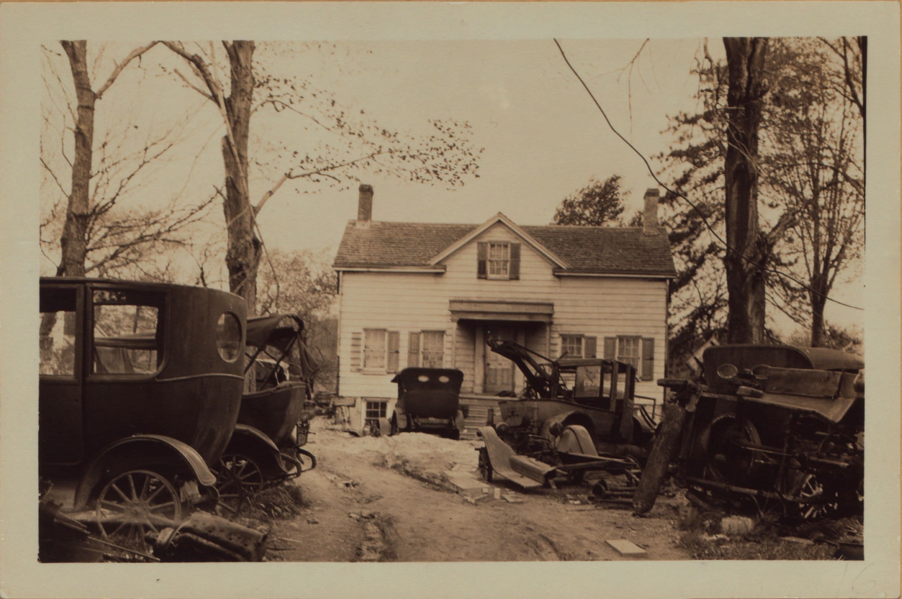 Richmond: Arthur Kill Road - Clarke Avenue
