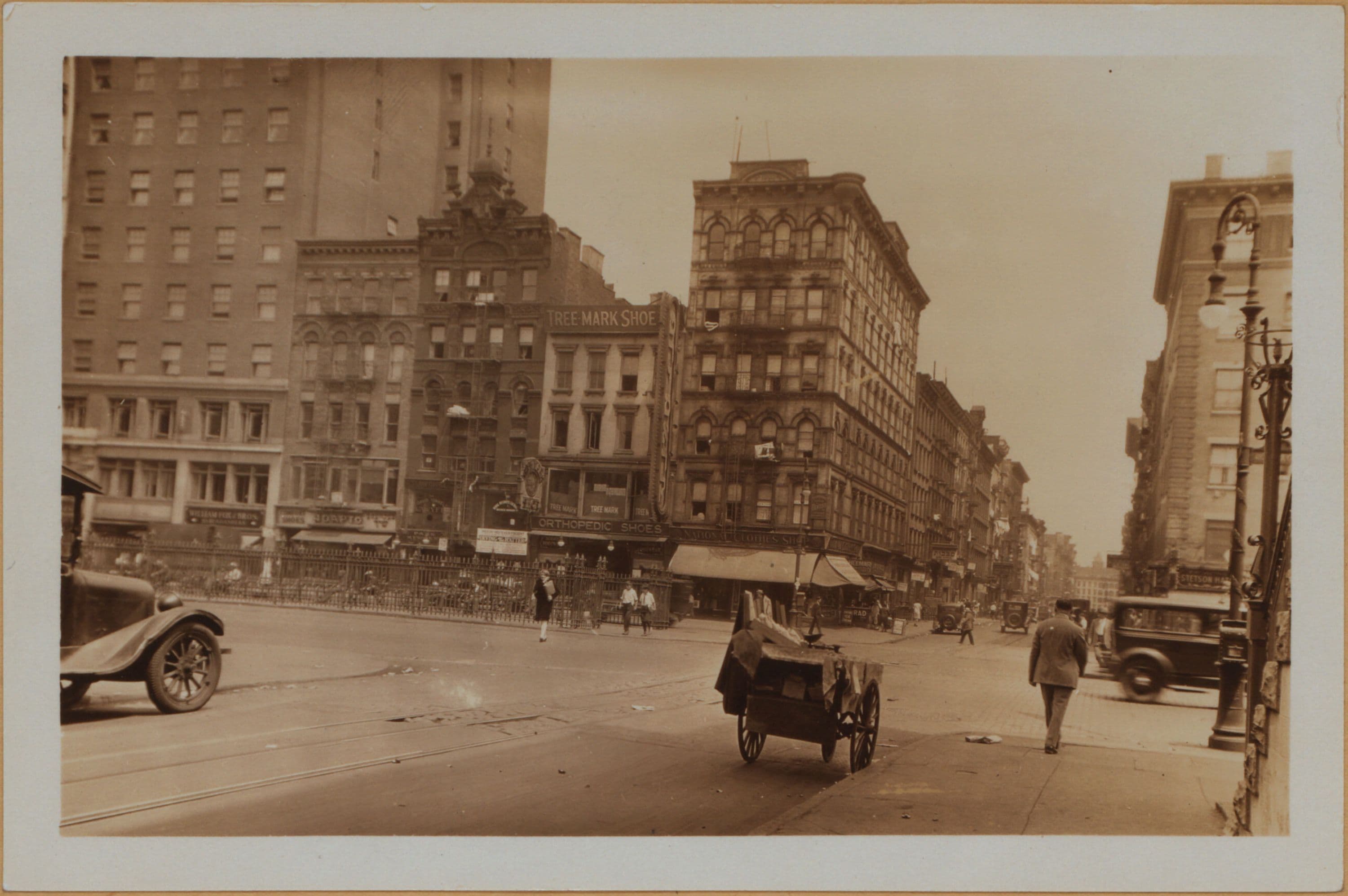 Manhattan: Delancey Street - Forsyth Street