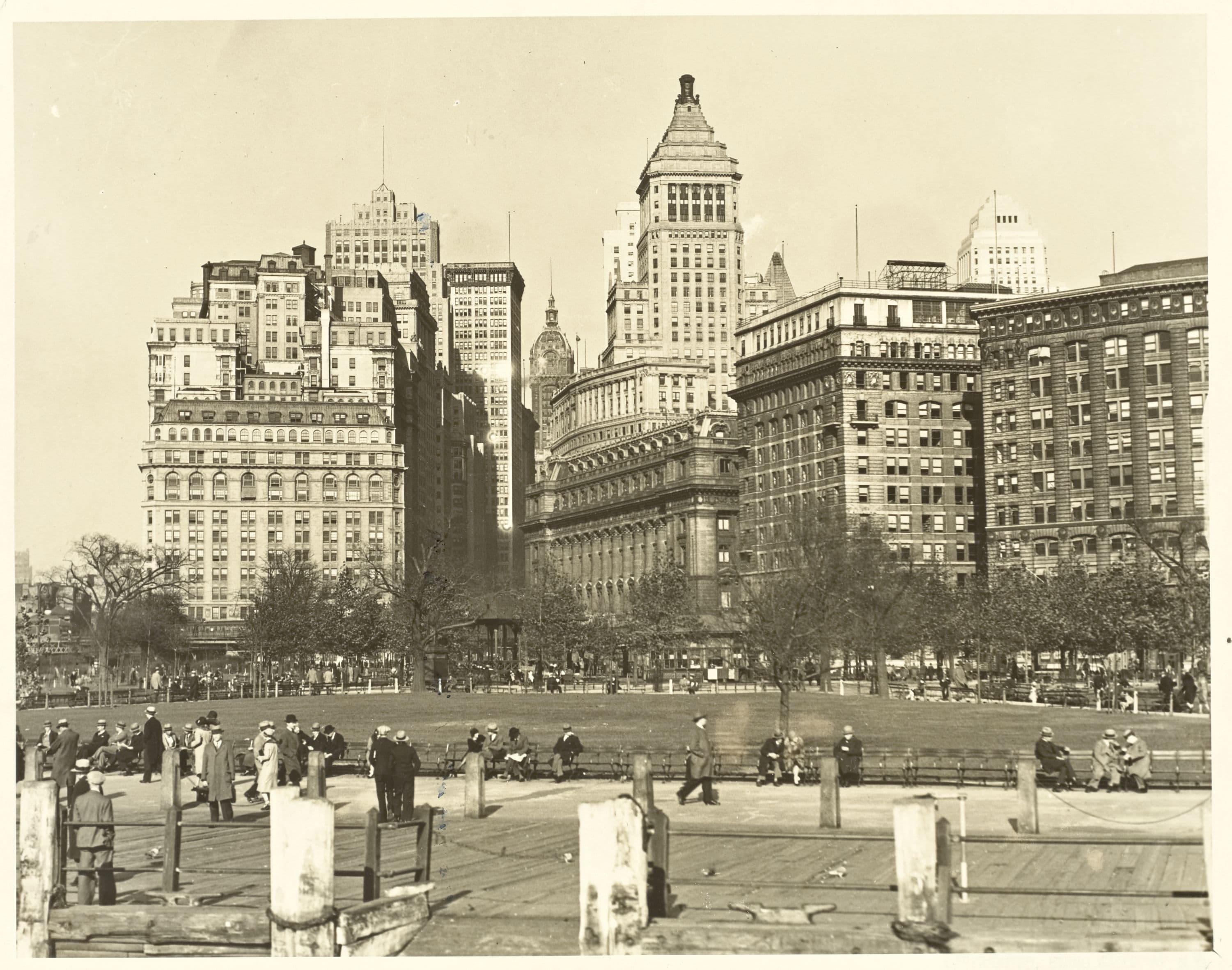 Manhattan: Battery Park Sea Wall.