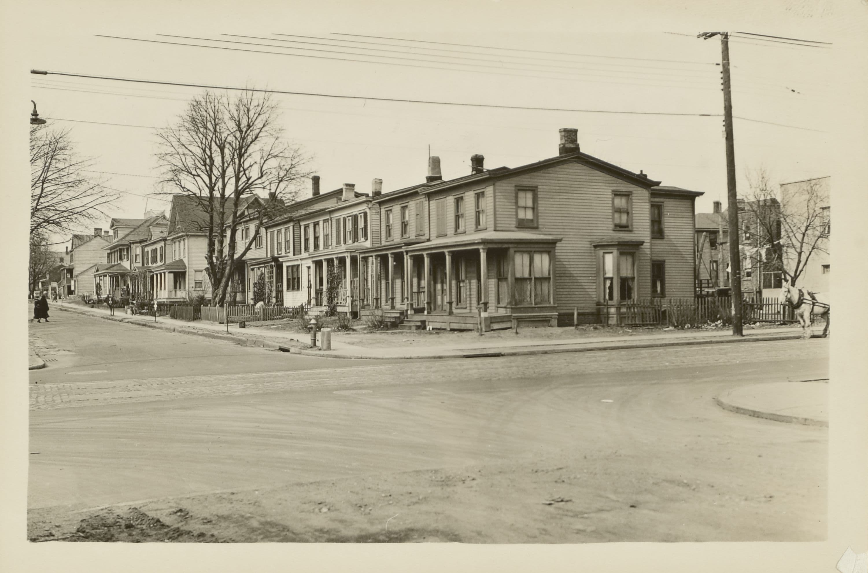 Queens: Union Hall Street - South Road