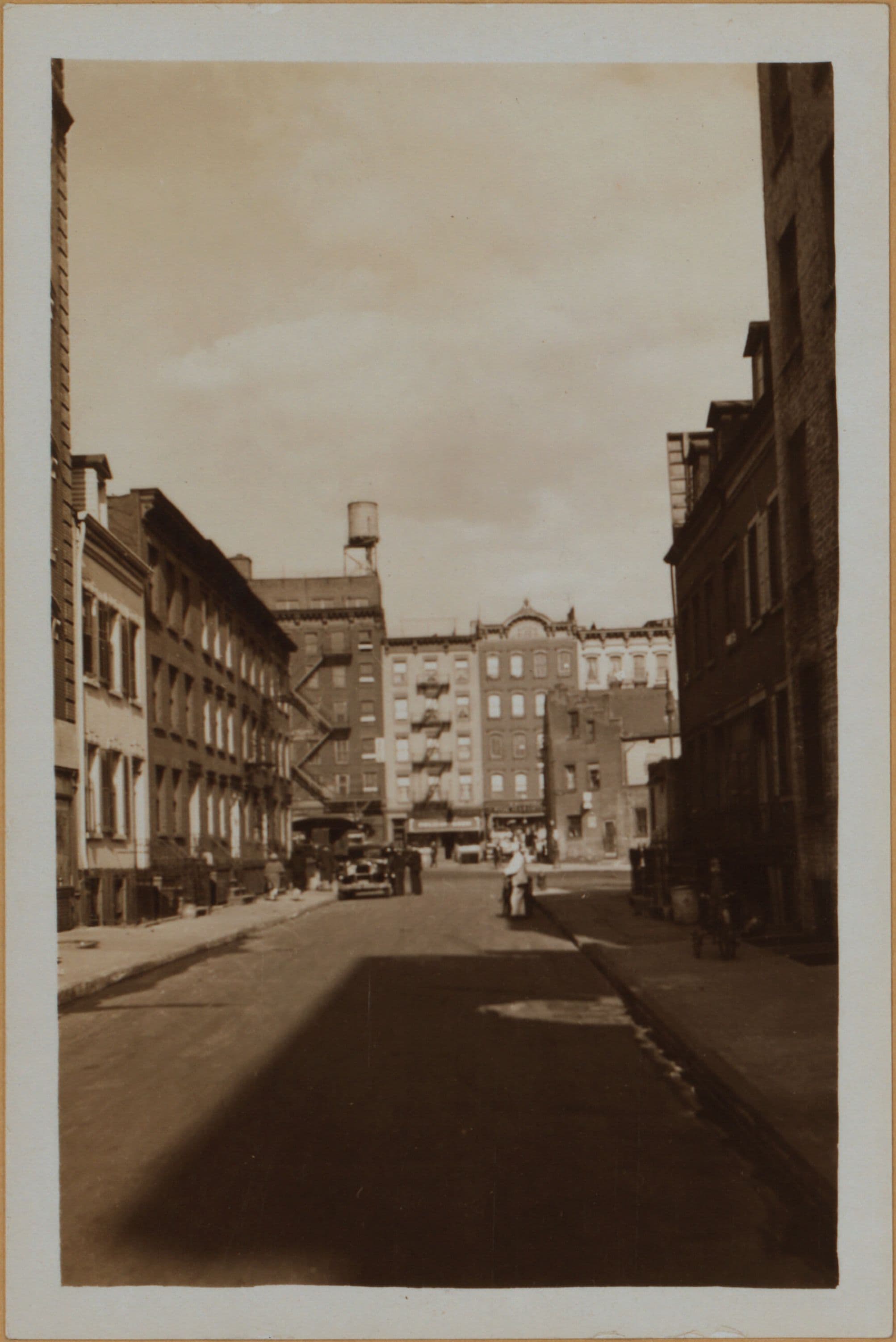 Manhattan: Commerce Street - 7th Avenue