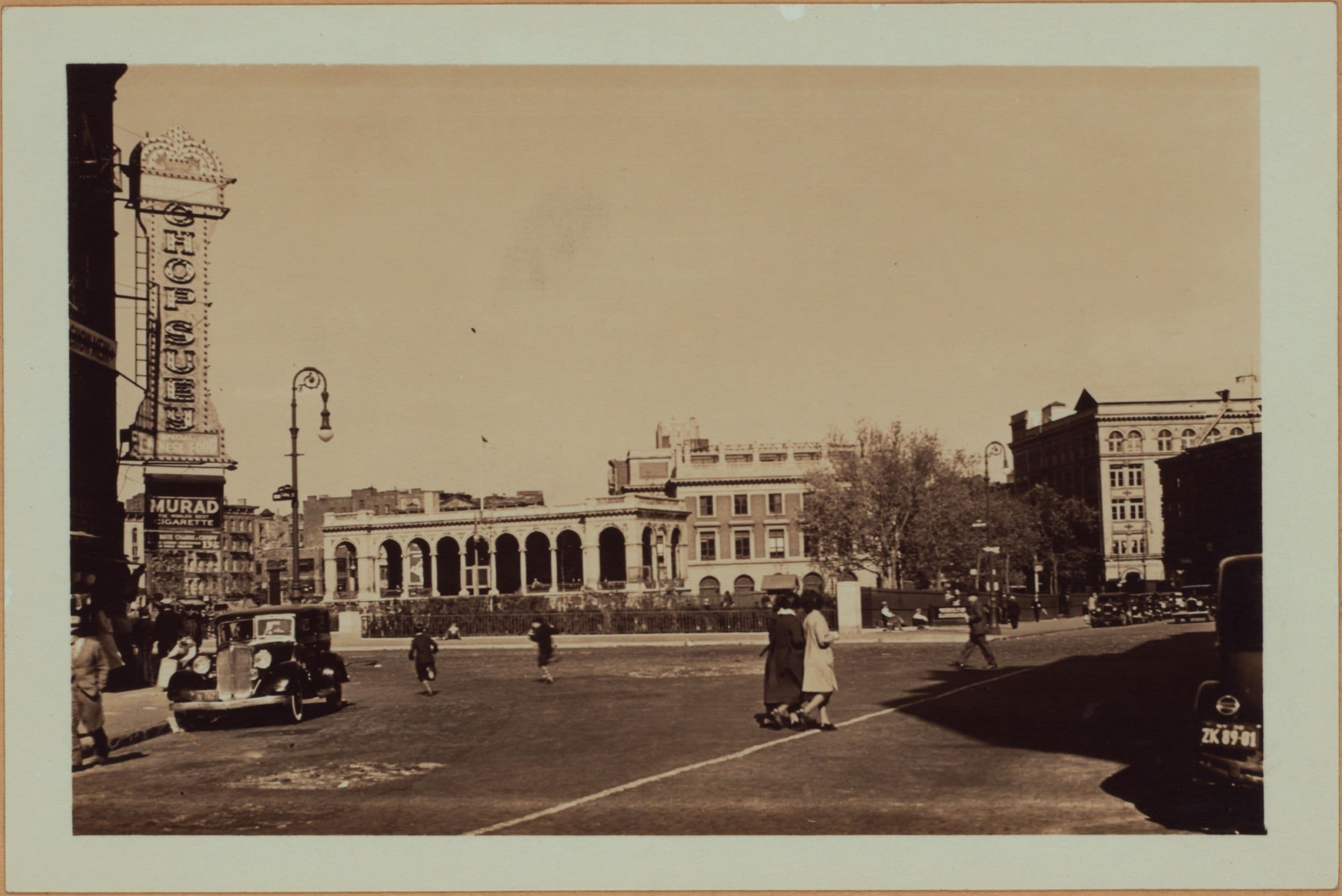 Manhattan: East Broadway - Hester Street