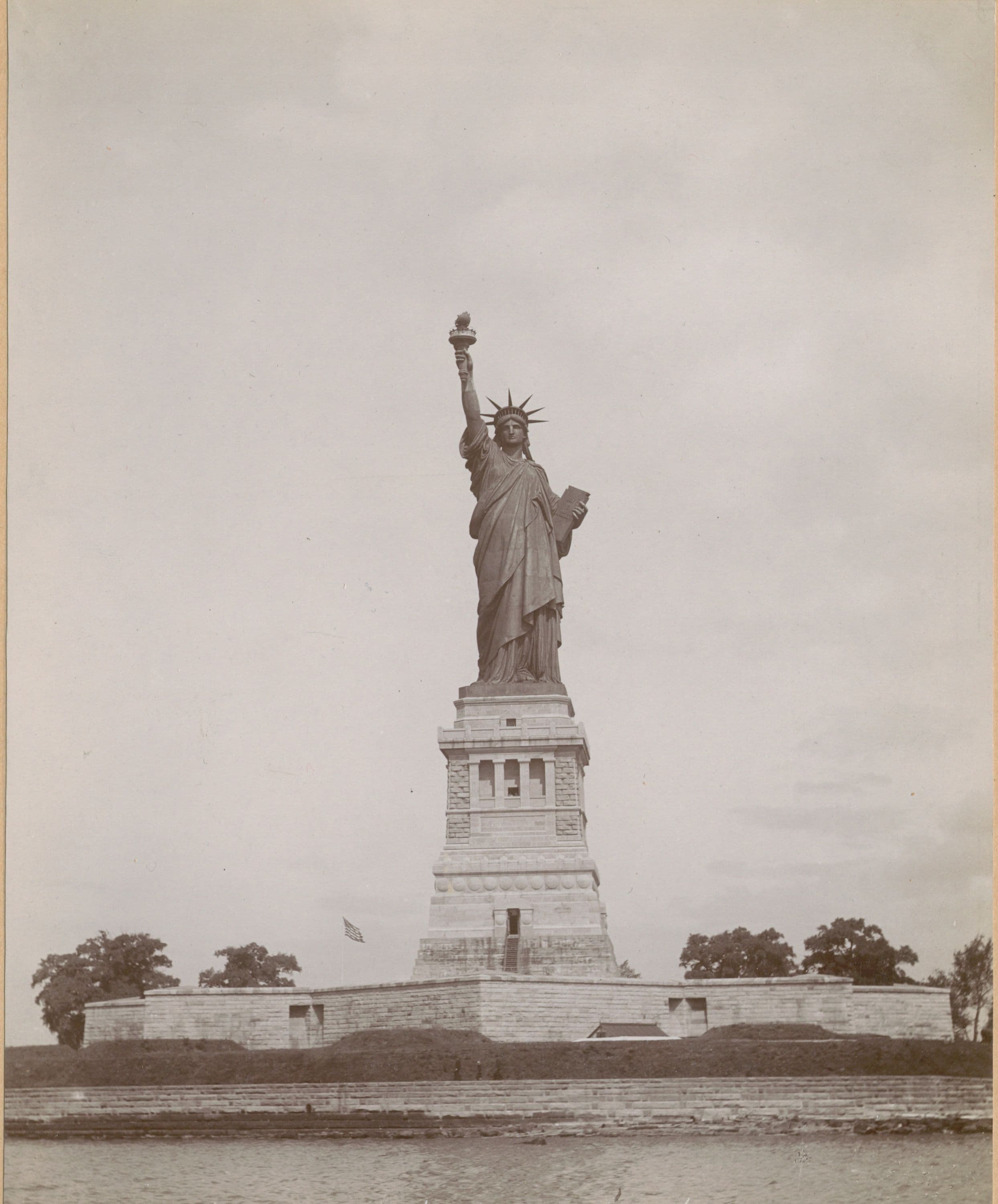 Islands - Bedloe's Island - [Statue of Liberty - French pier.]
