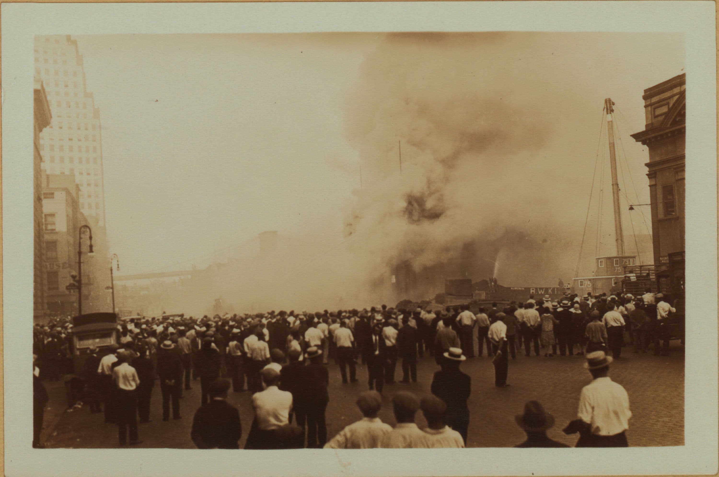 Fires, accidents and tragedies - [Fire at Pier 10 East River.], 1930