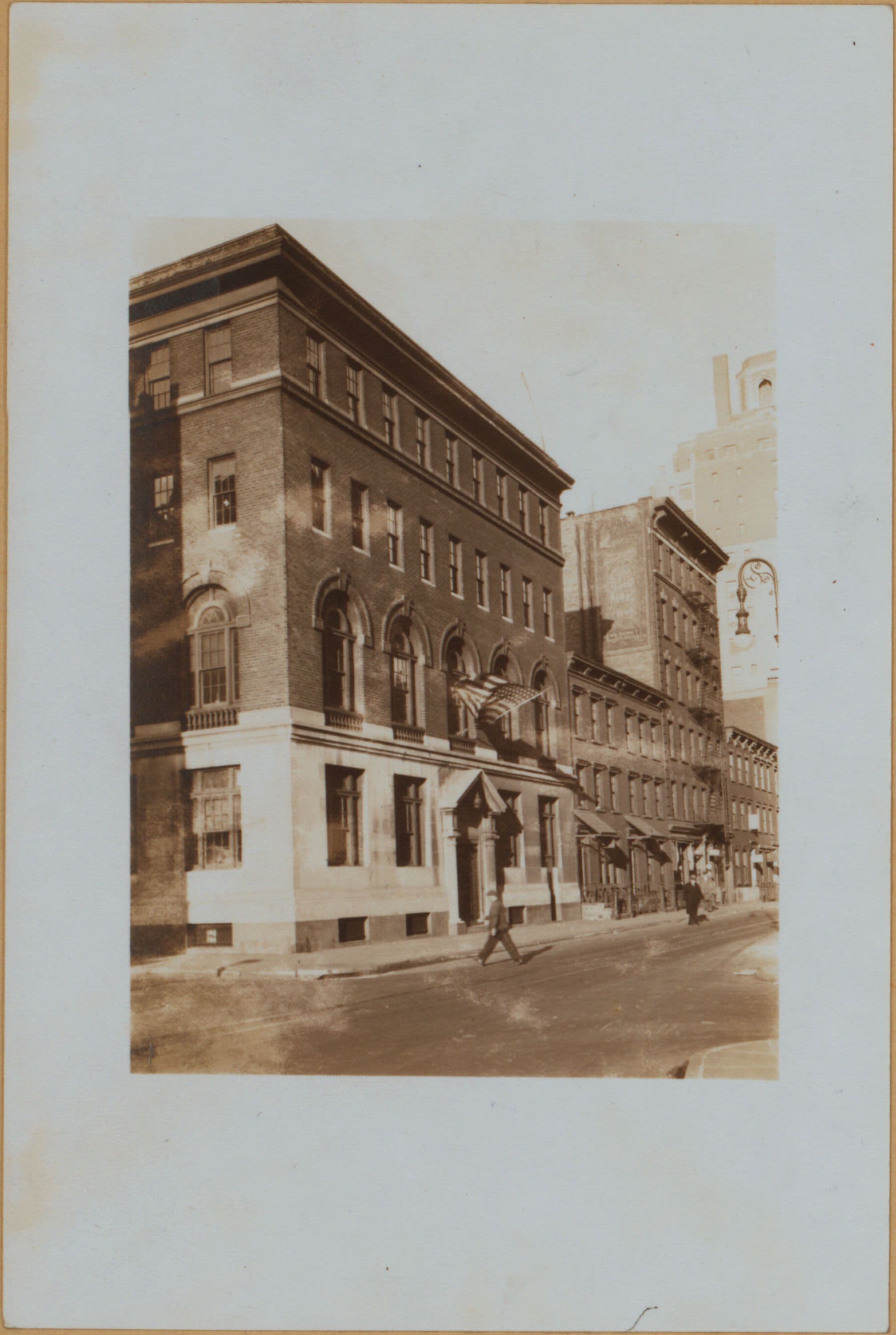 Manhattan: Christopher Street - Waverly Place