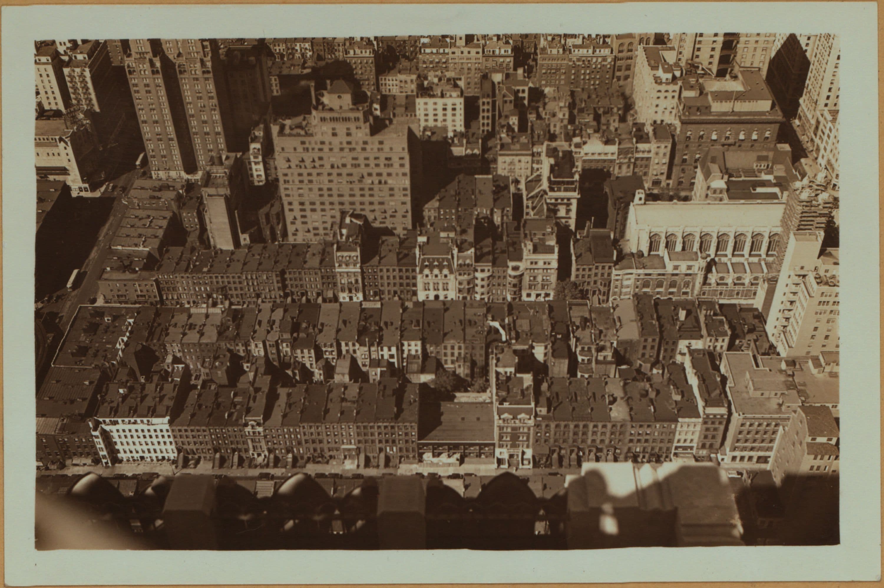 General view - Between 5th and 6th Avenues - North.
