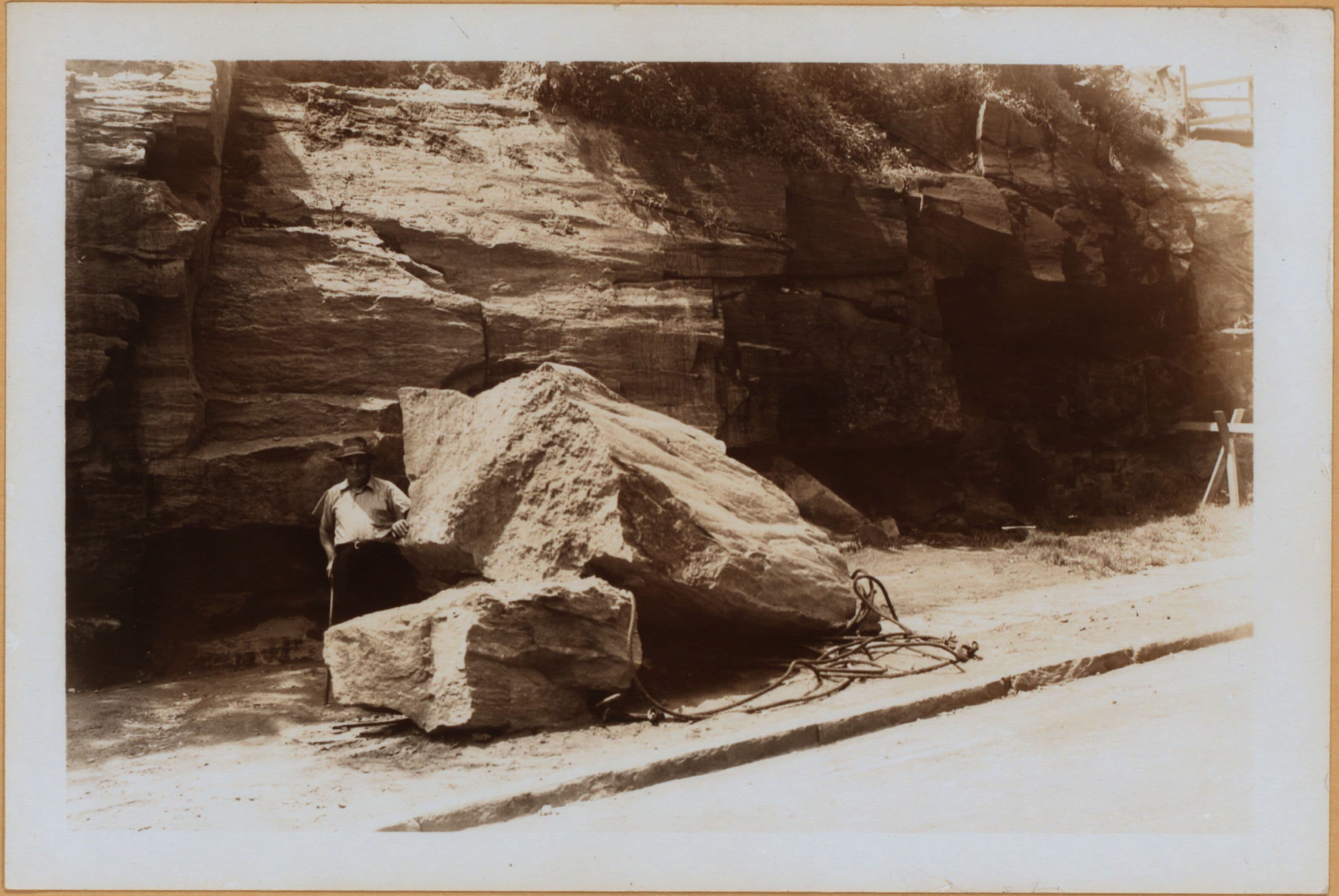 Bronx: Trinity Avenue - Pontiac Place