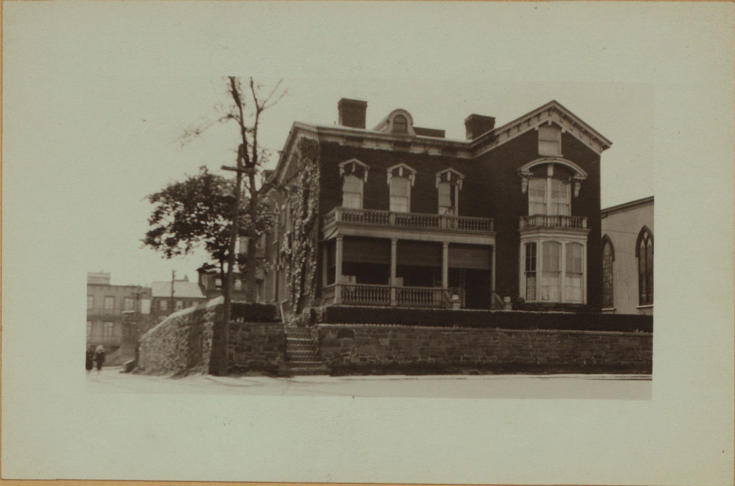 Richmond: St. Marks Place - Hyatt Street