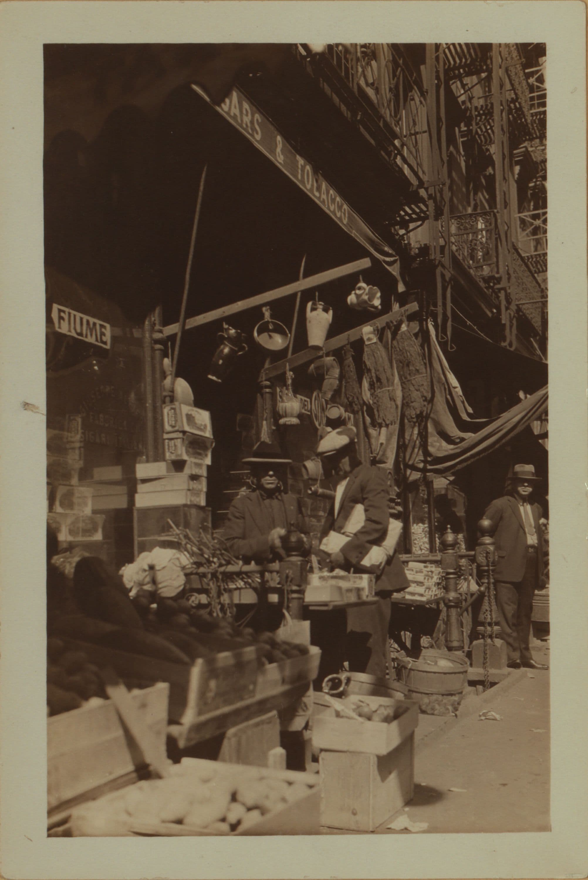 Occupations - Peddlers - Food.