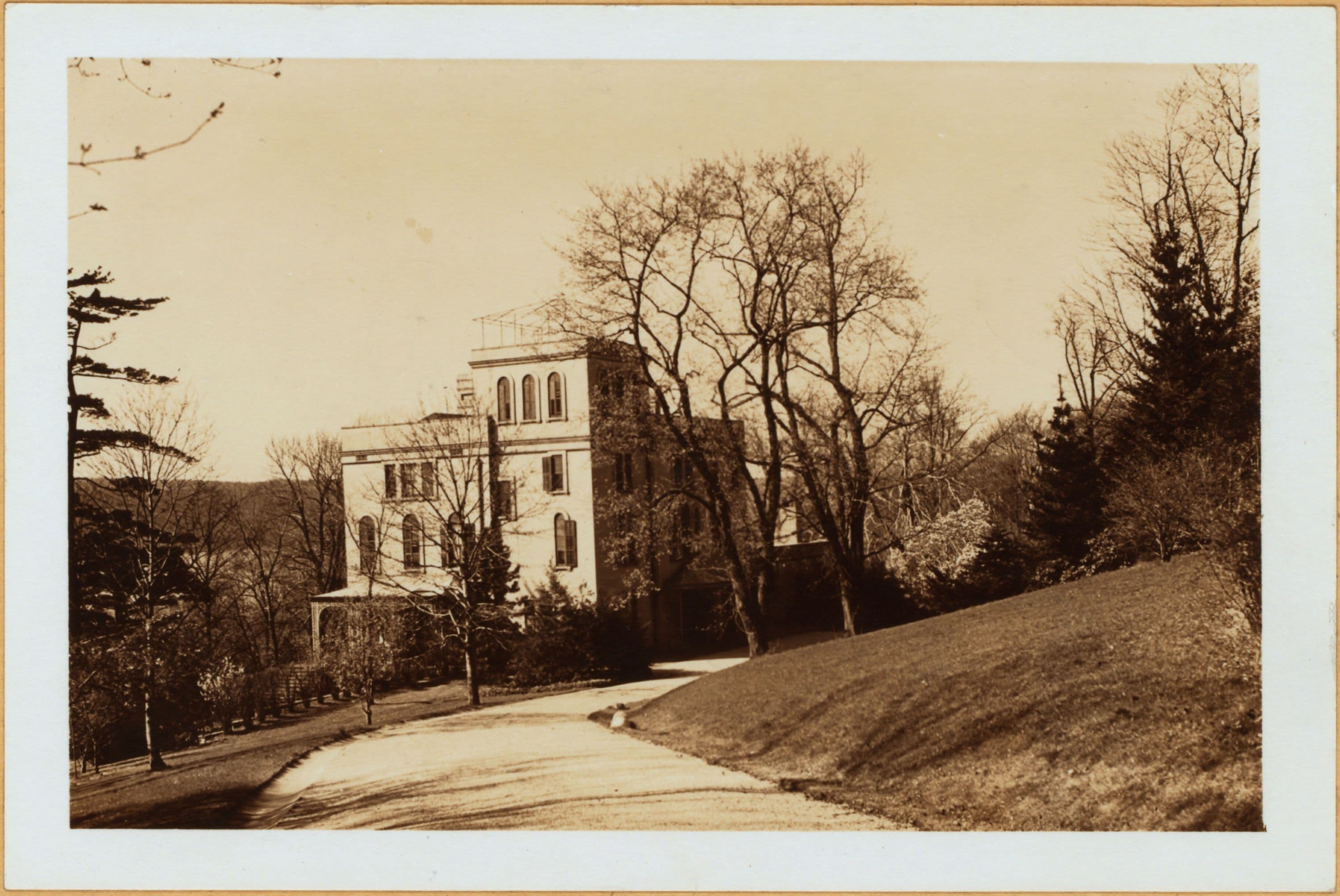 Bronx: Independence Avenue - 254th Street (West)