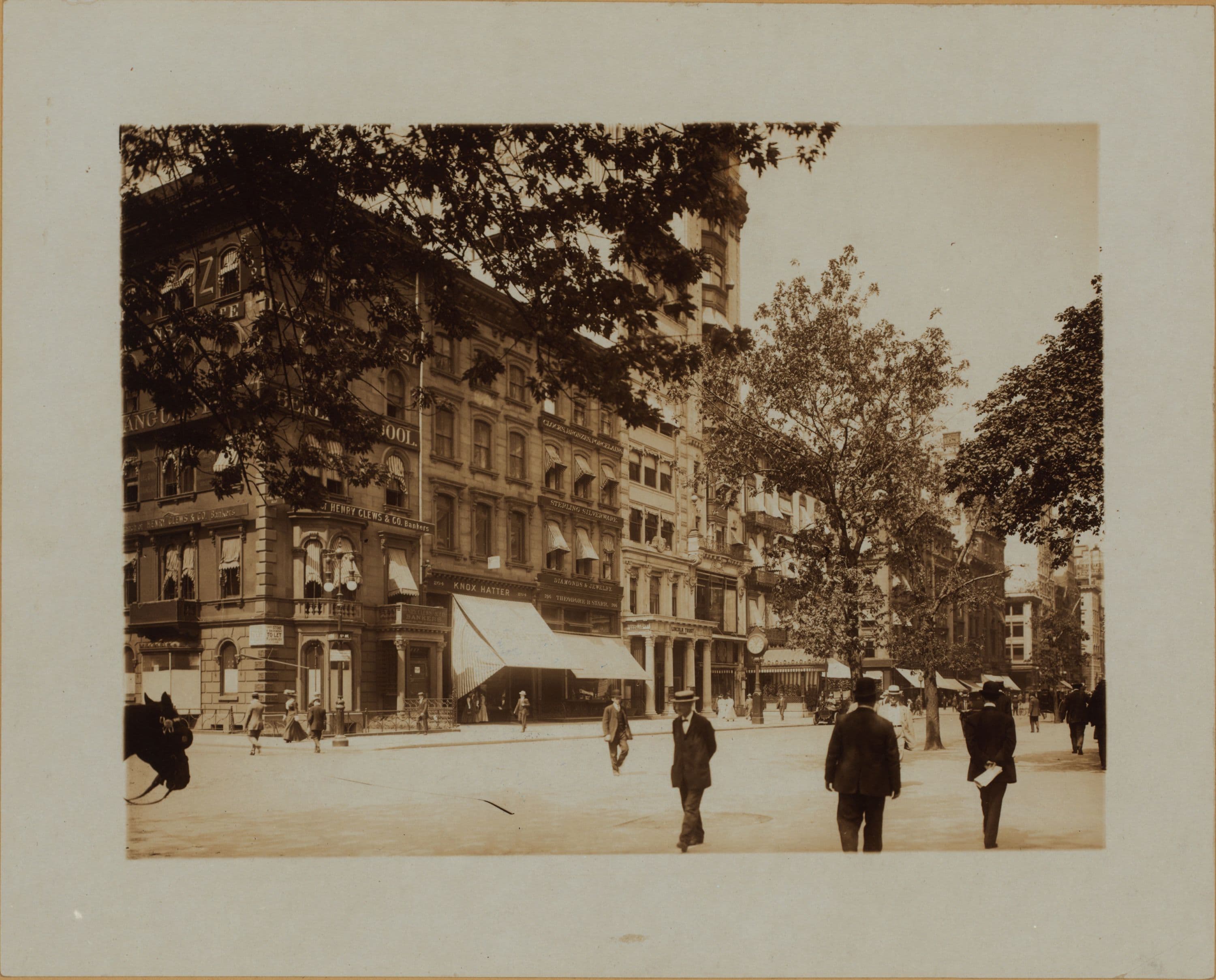 Manhattan: 5th Avenue - 25th Street