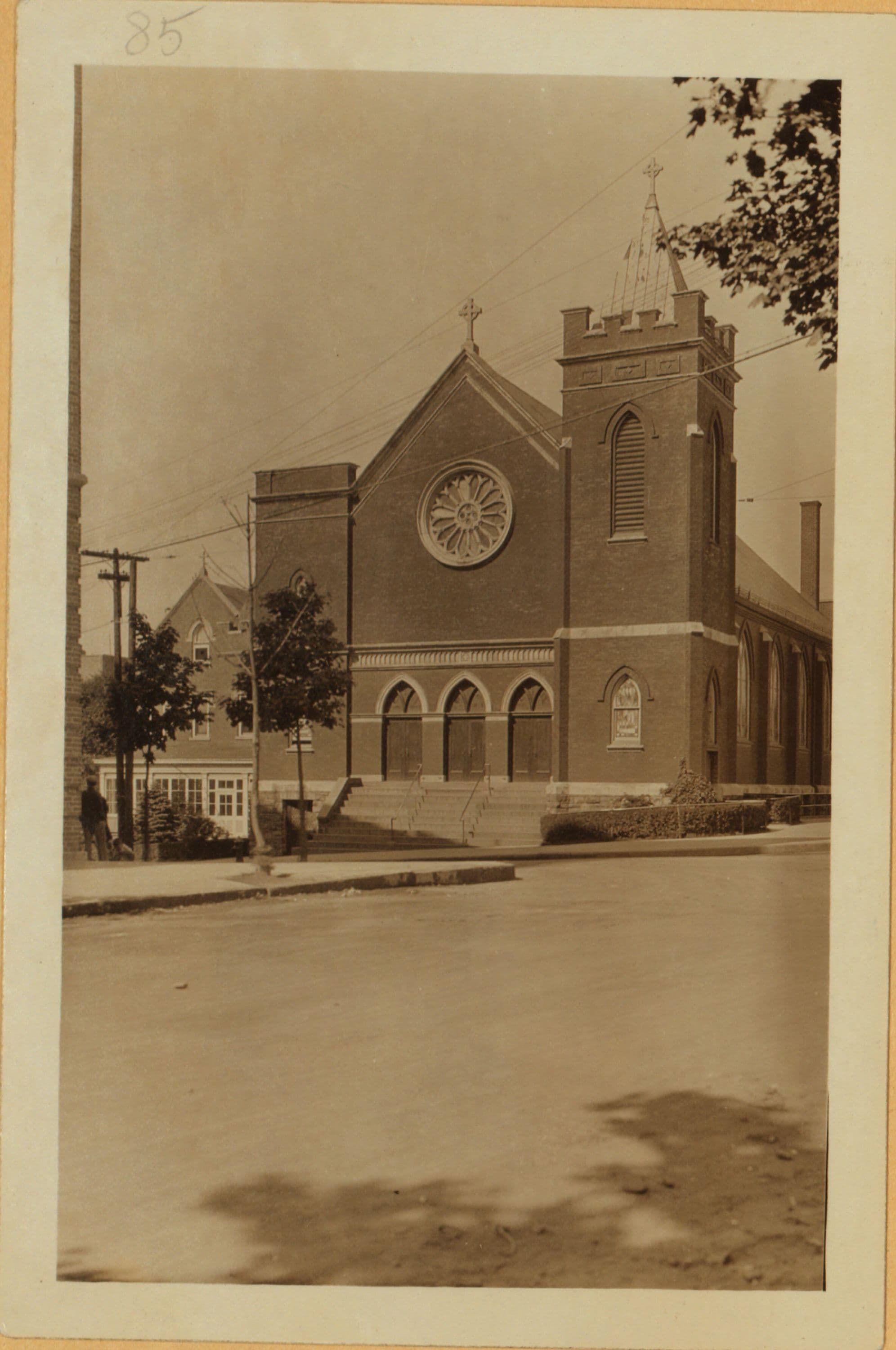 Bronx: Perry Avenue - 207th Street (East)