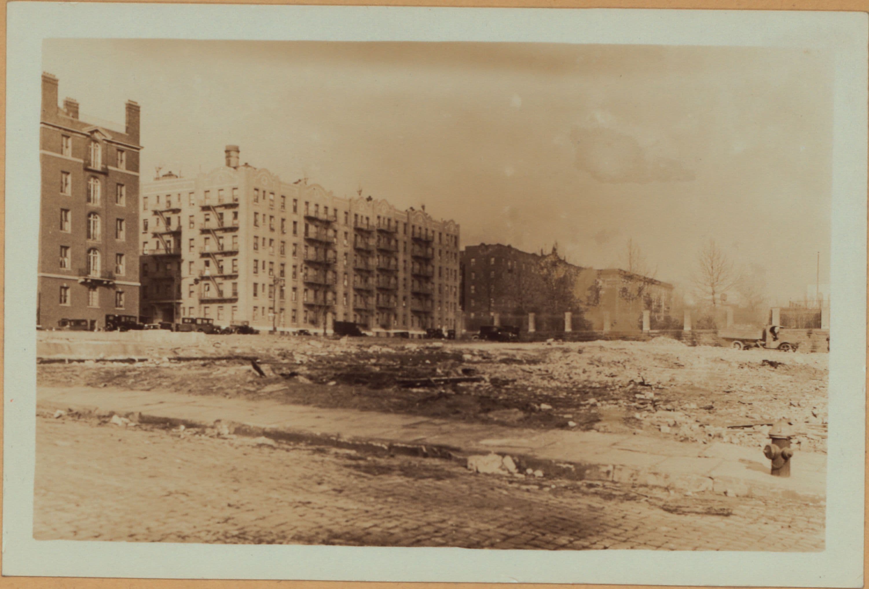Manhattan: York Avenue - 64th Street, 1930