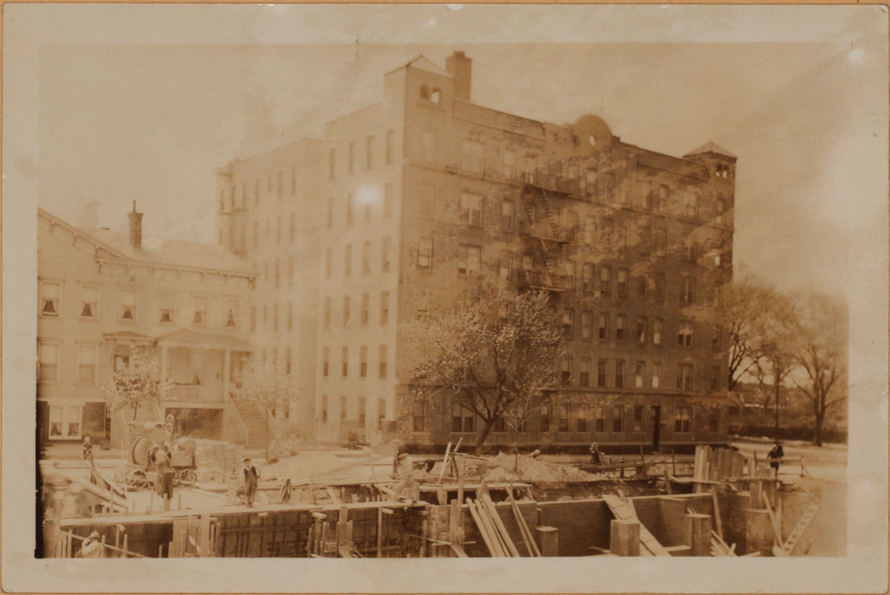Brooklyn: 72nd Street - 3rd Avenue