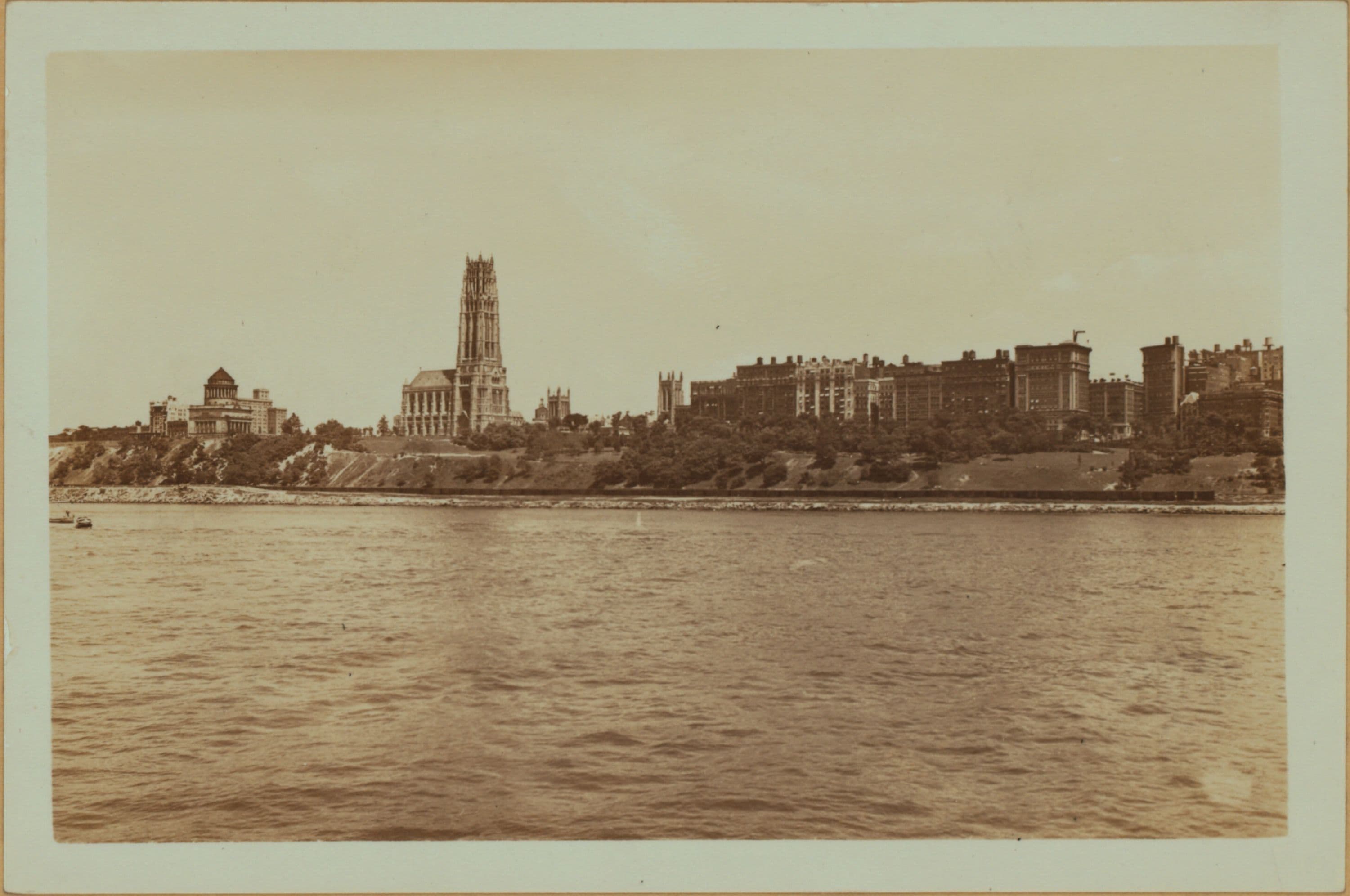 North (Hudson) River - Shore and skyline - Manhattan - 59th Street - George Washington Bridge - [Riverside Baptist Church - International House of Columbia University.], 1925–1934