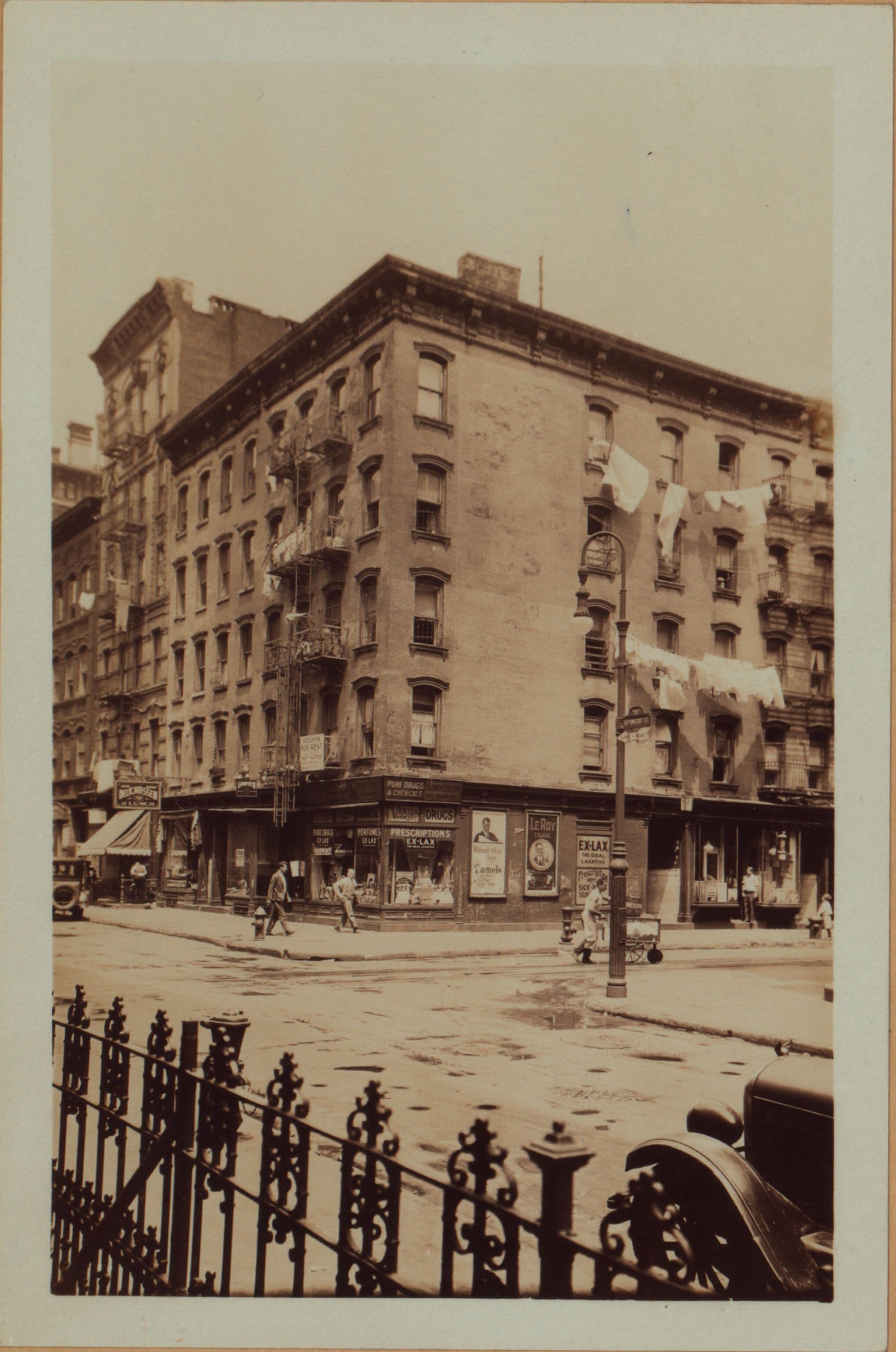 Manhattan: Rivington Street - Forsyth Street