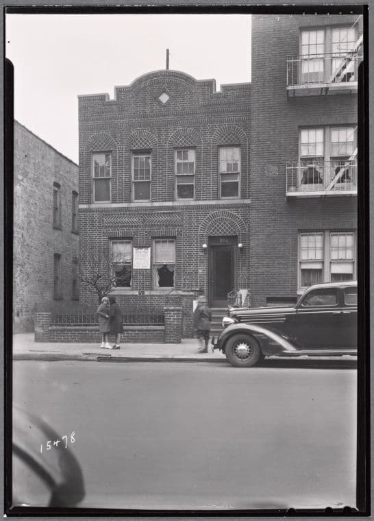 Brick row house with Hebrew School on first floor: Saratoga Ave.-Riverdale Av-Livonia, Brooklyn