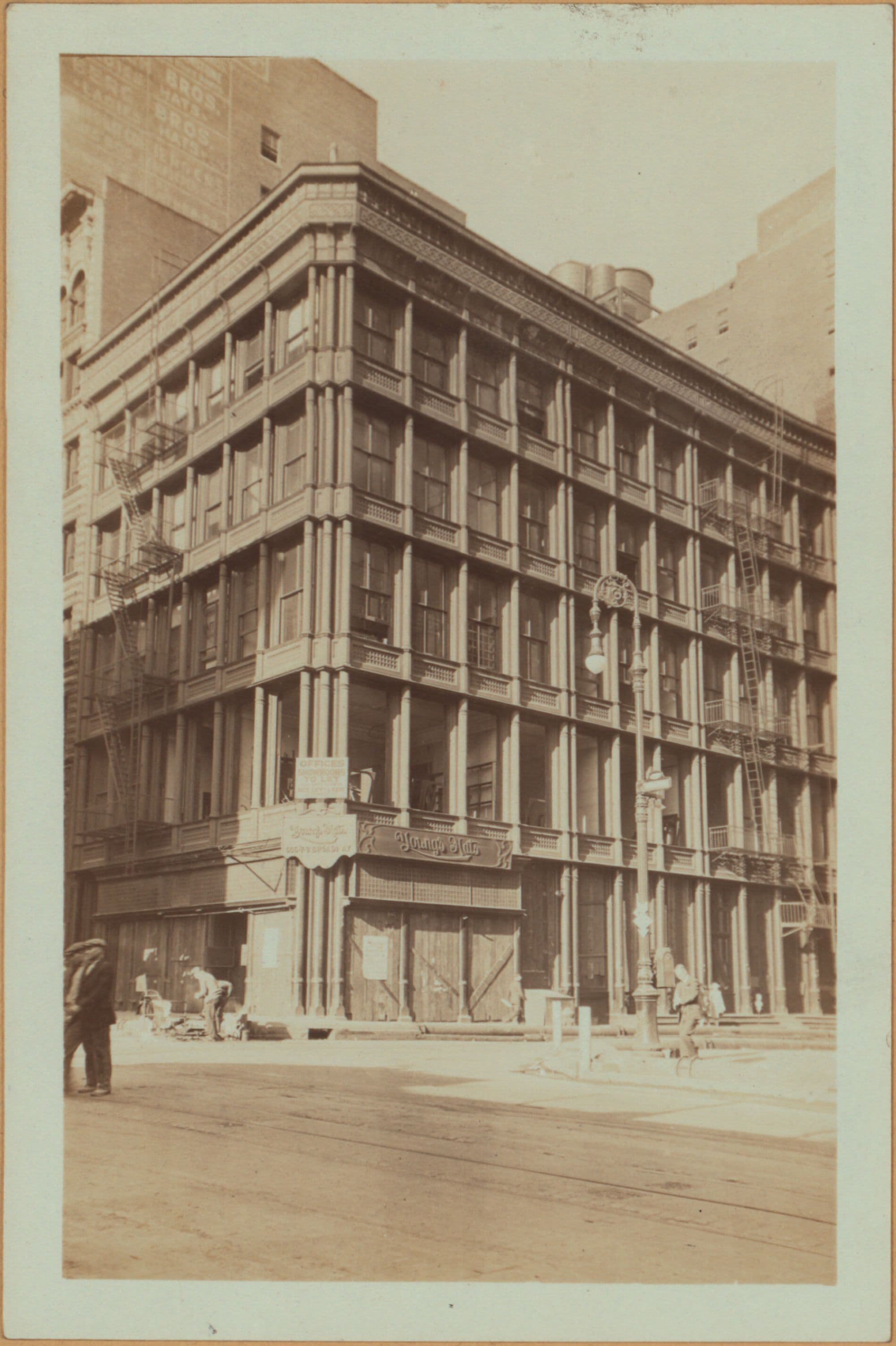 Manhattan: Houston Street (West - Broadway