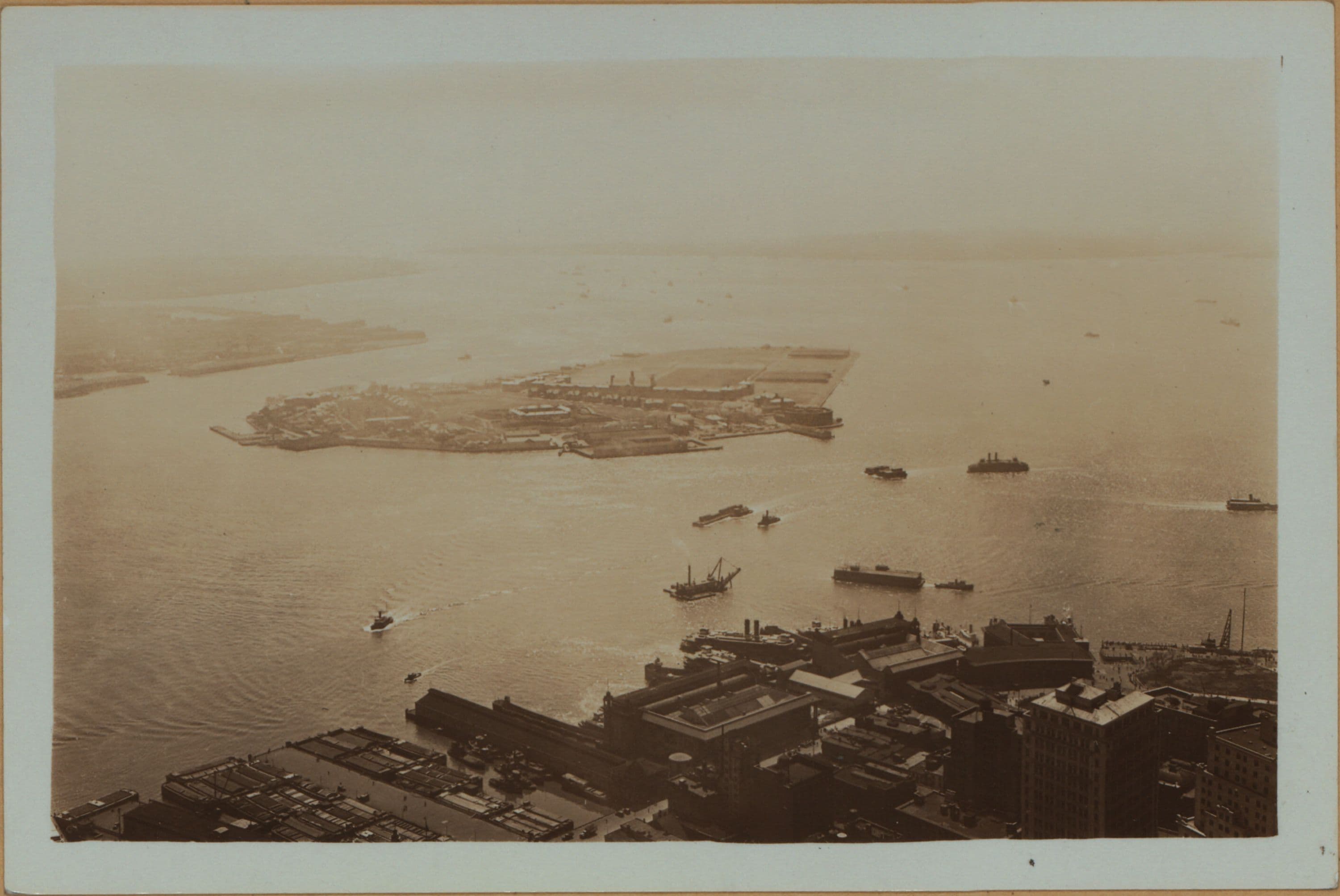 Islands - Governors Island - [New York Harbor - Bird's-eye-view of the island from the roof of 60 Wall Street Tower.]