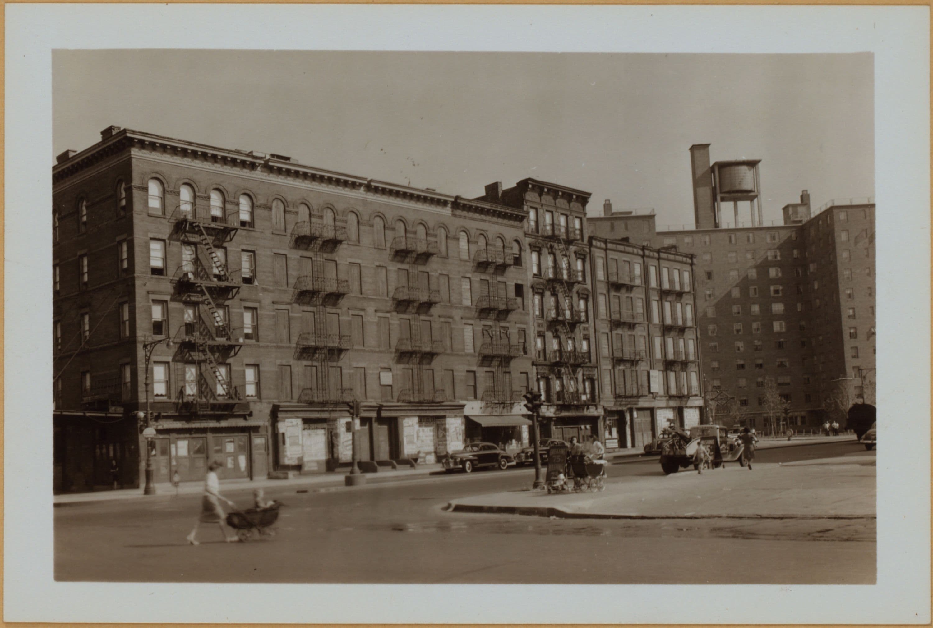 Manhattan: 1st Ave. - 106th St. E., 1941