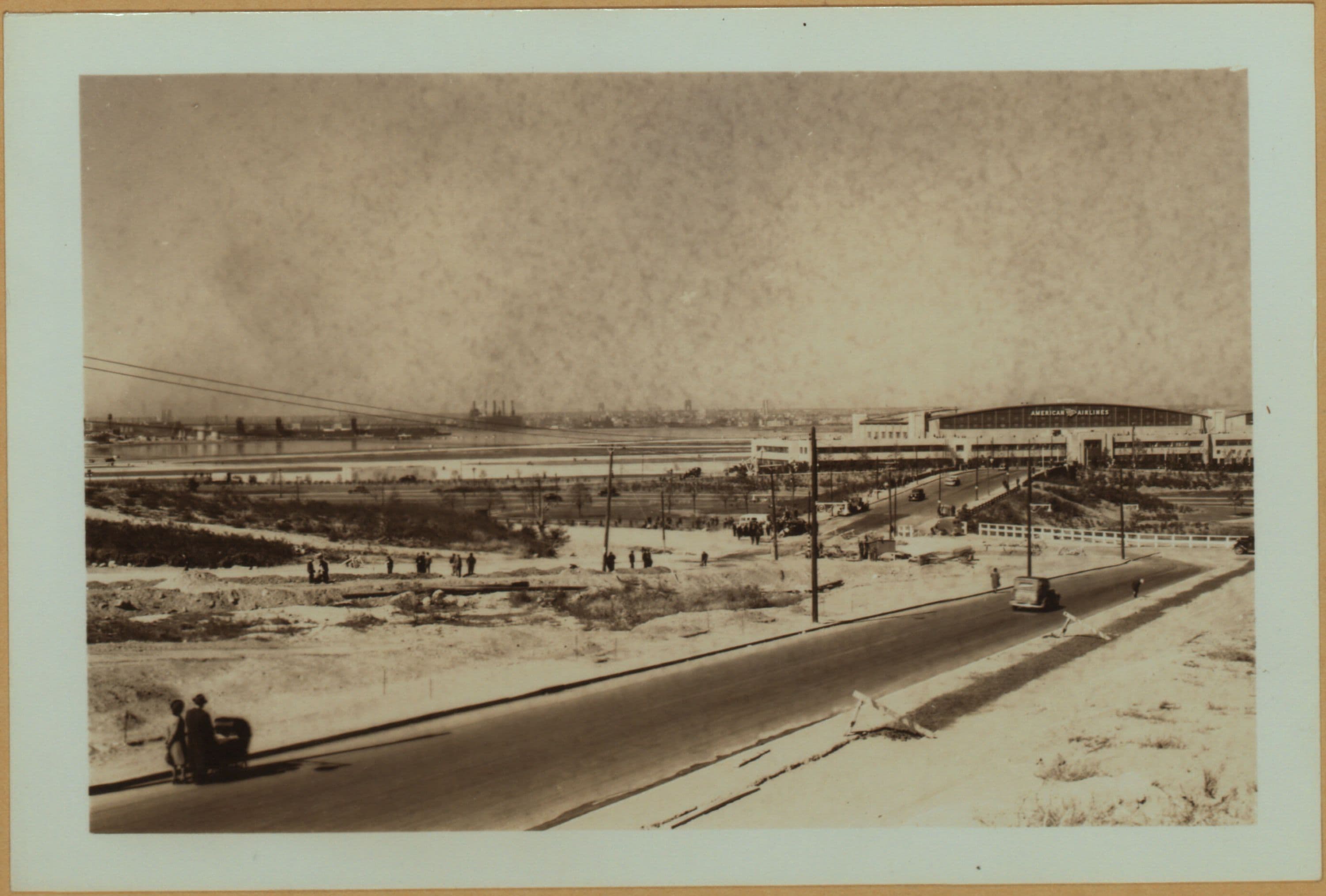 Airports - LaGuardia Field - [Queens].