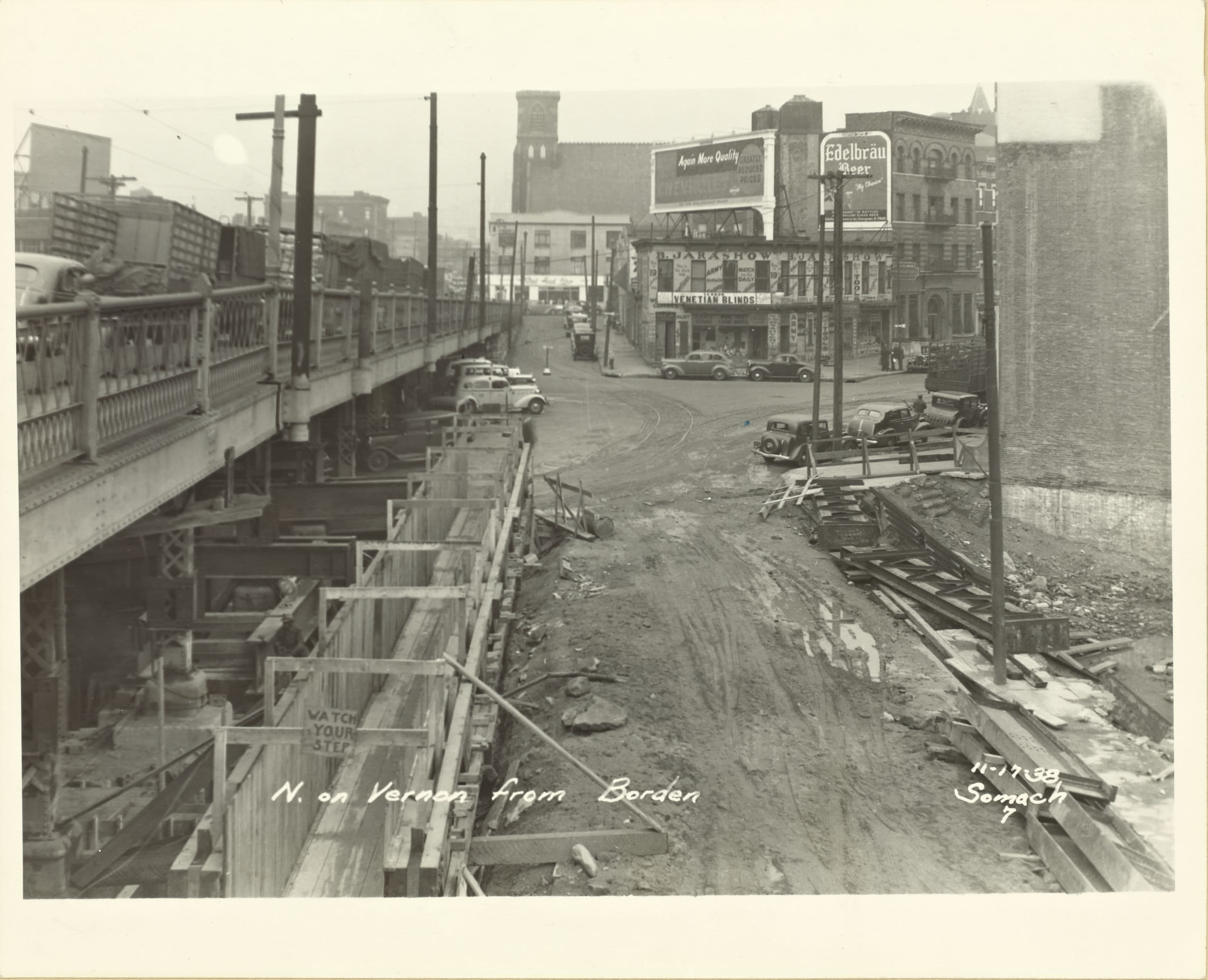 Queens: Vernon Boulevard - Borden Avenue