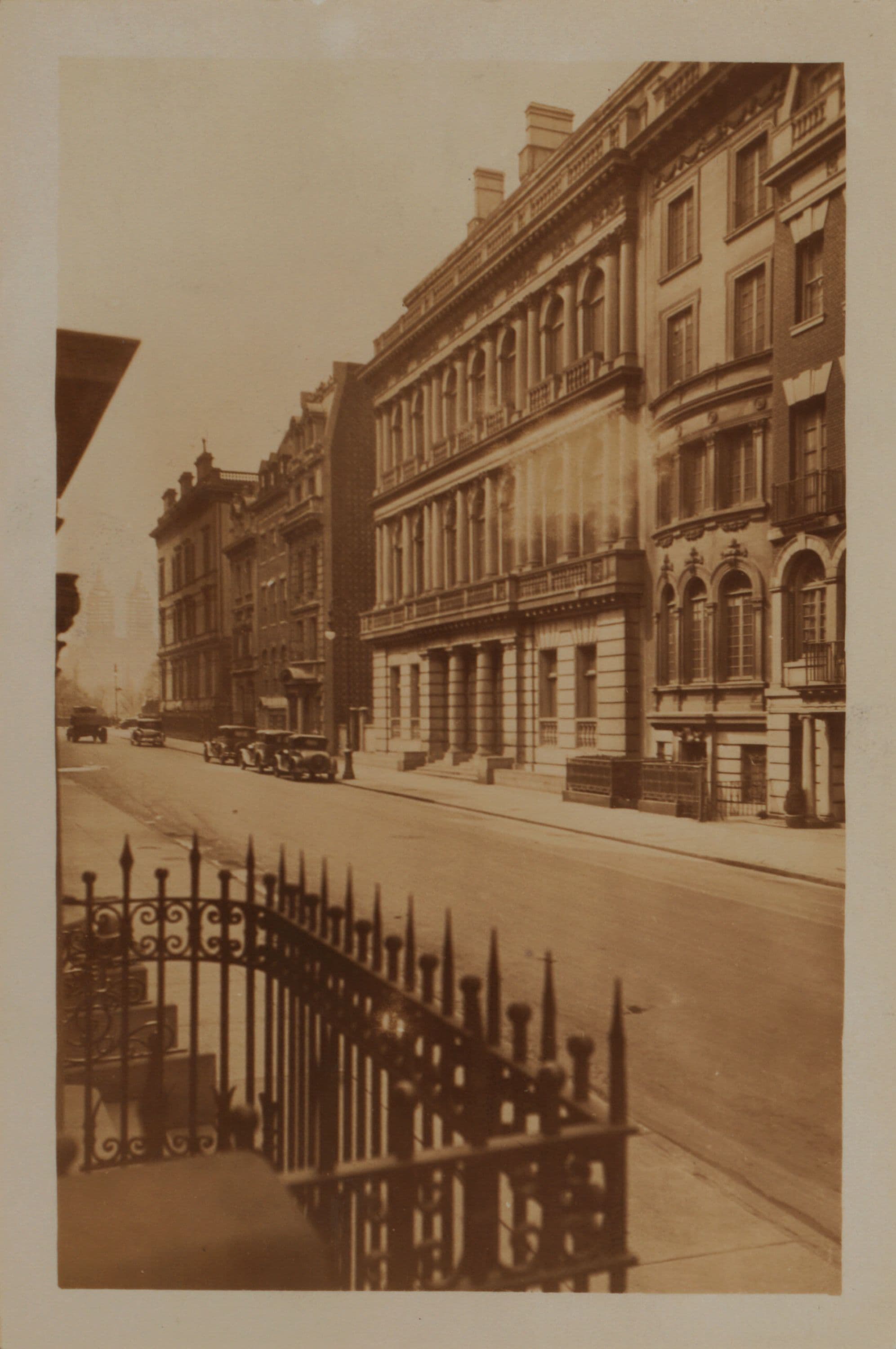 Manhattan: 73rd Street (East) - Madison Avenue, 1930
