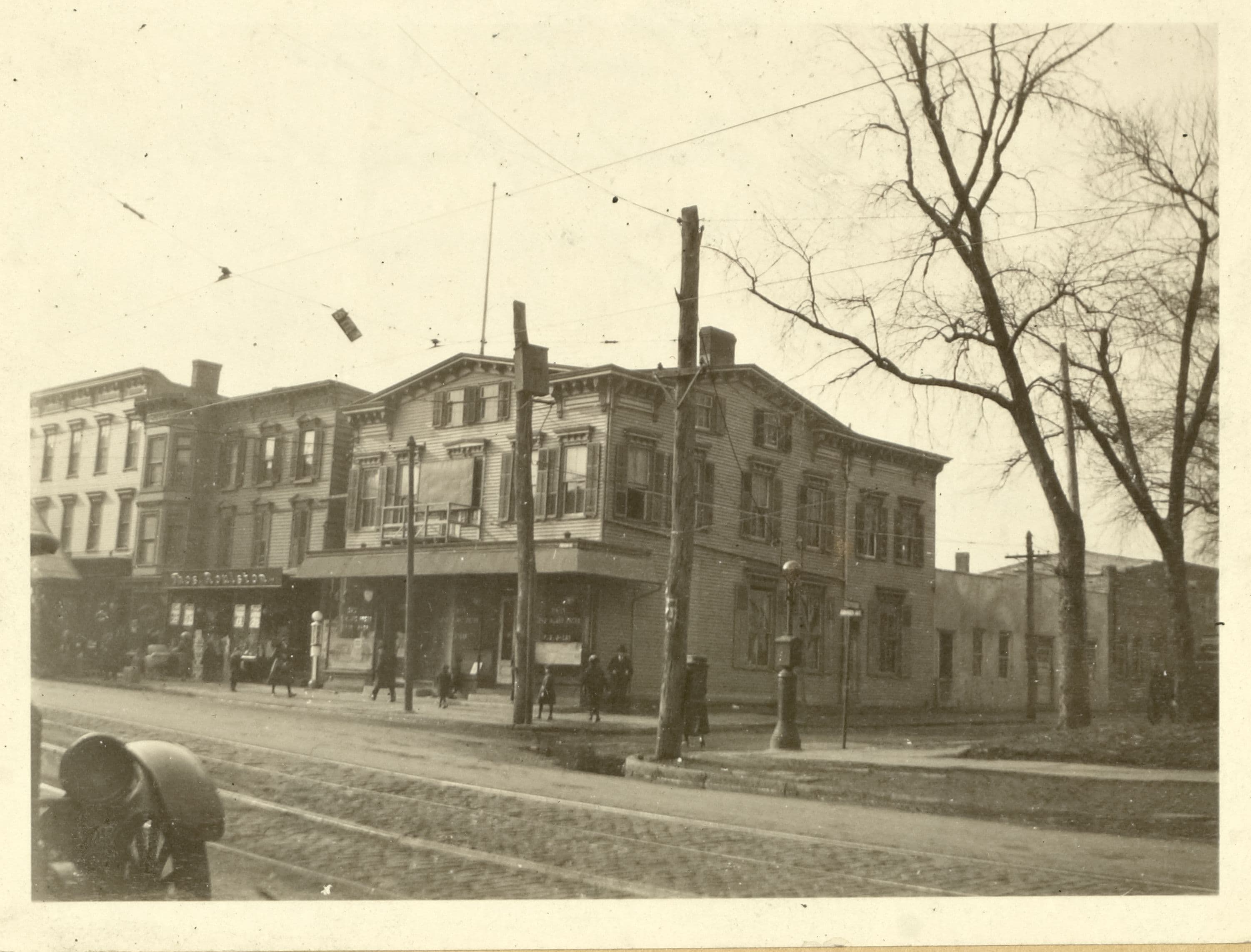 Queens: Jamaica Avenue - 168th Street