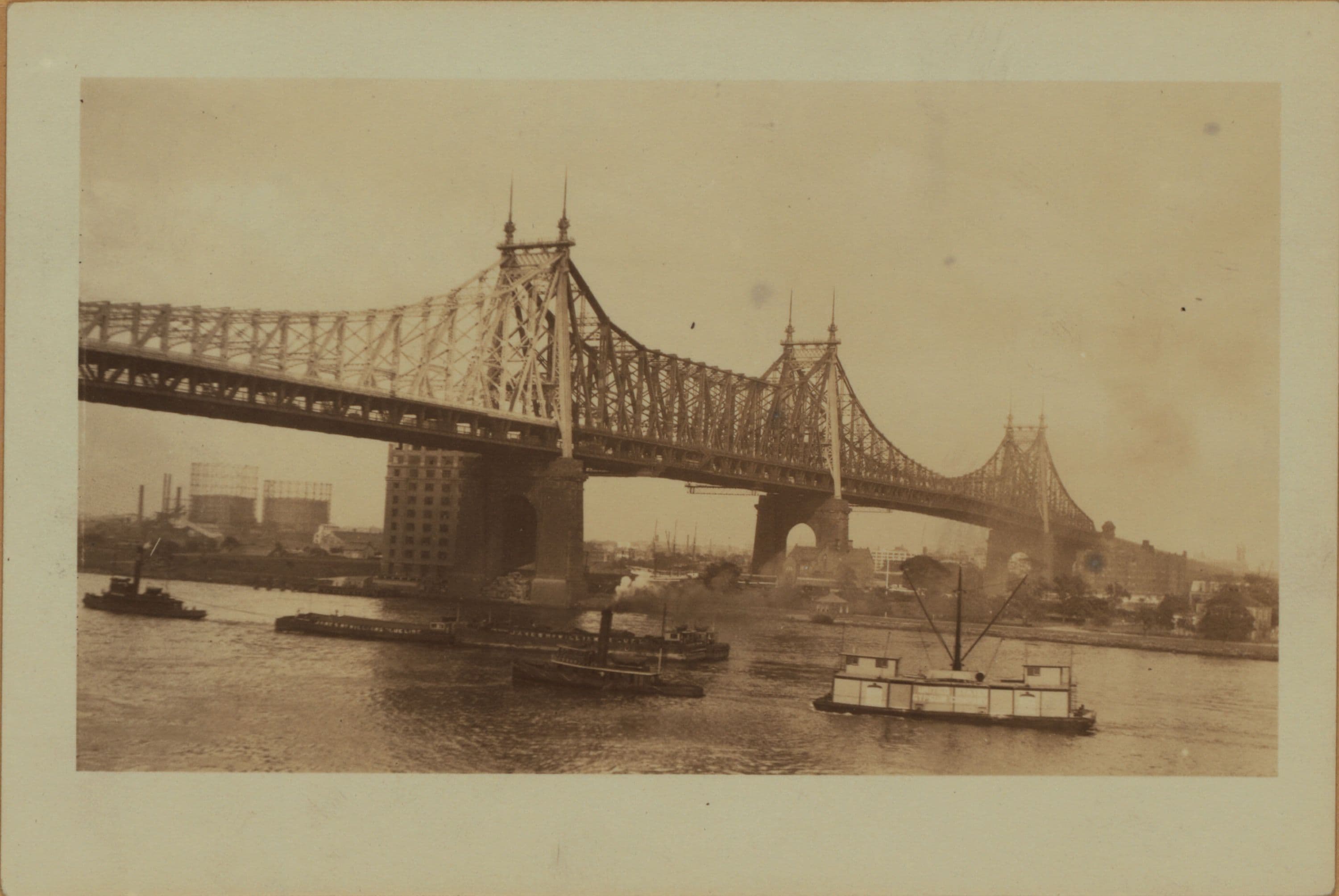 Bridges - Queensboro [Queensborough] Bridge - [River traffic - Welfare Island.]