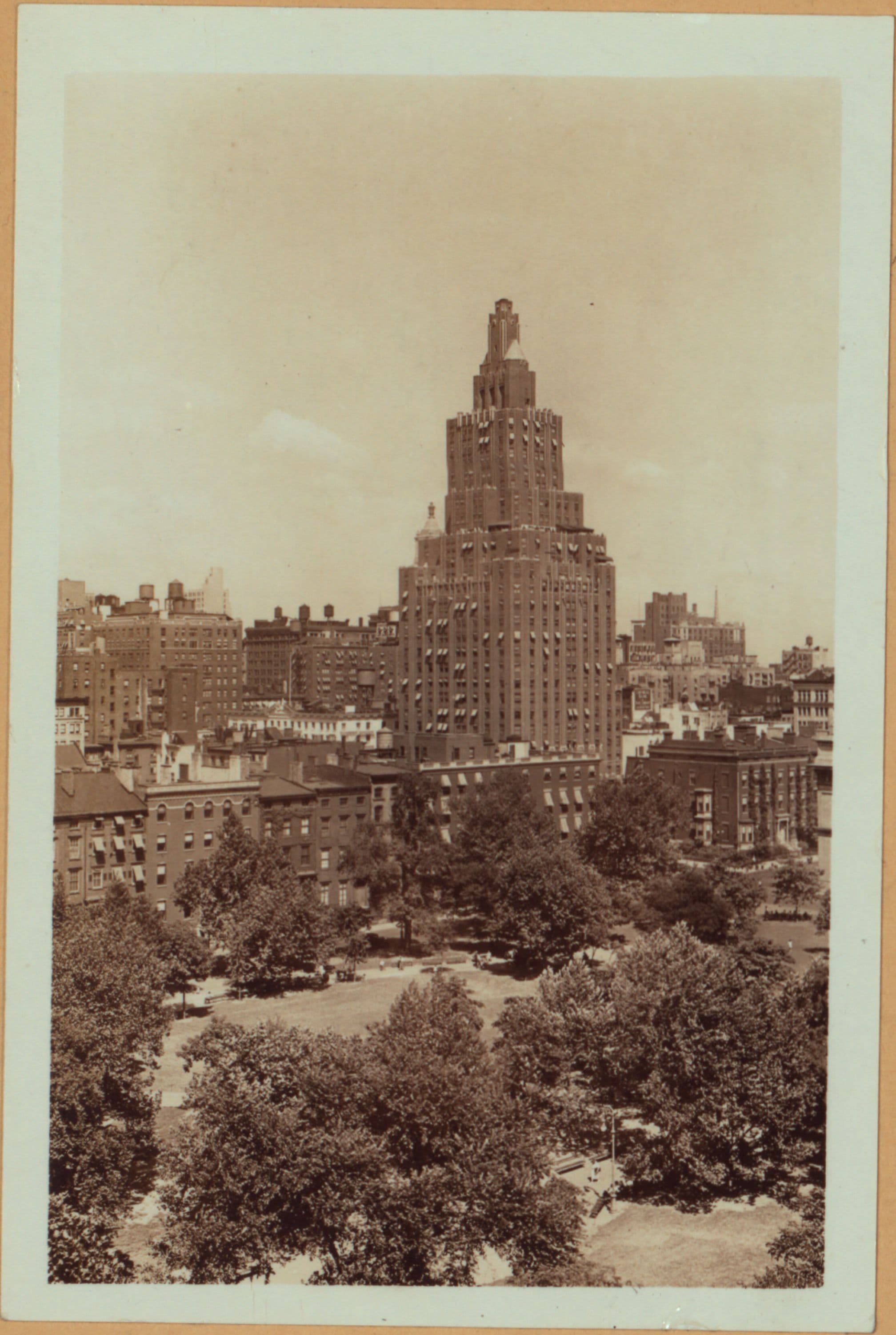 Manhattan: Washington Square Park - [Washington Square (North).]