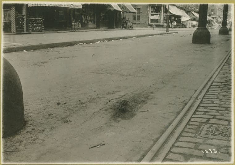 49th Street (East) - Second Avenue, northwest corner