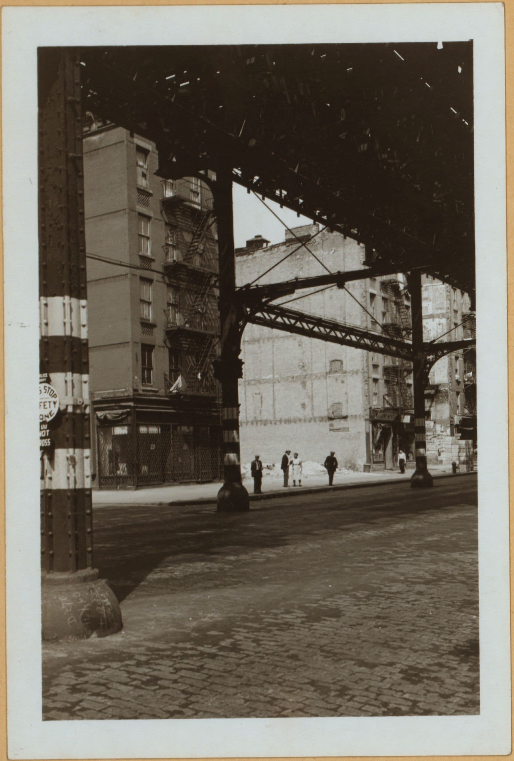 Manhattan: 2nd Avenue - 98th Street (East)