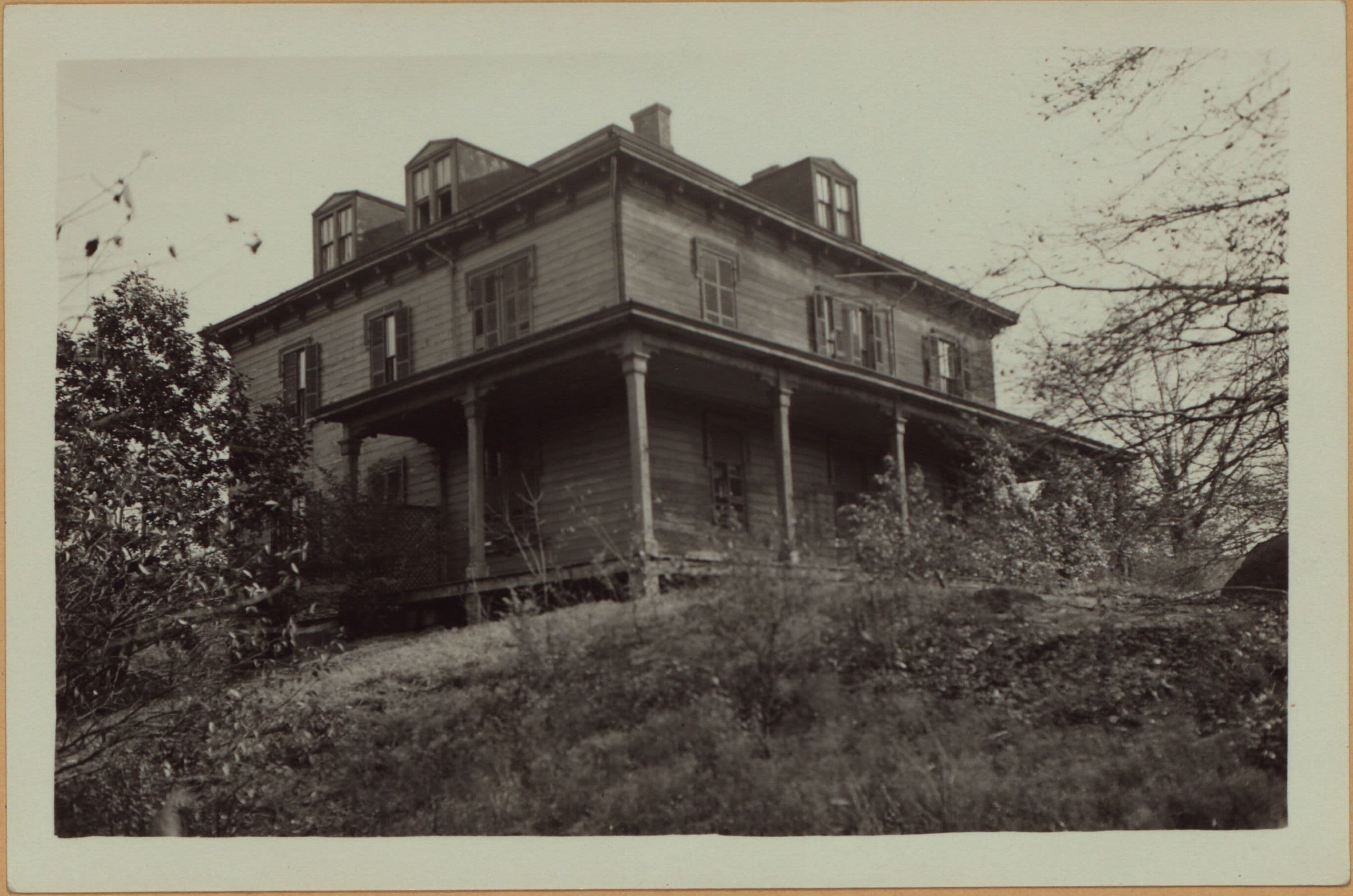 Queens: 39th Drive - 52nd Street