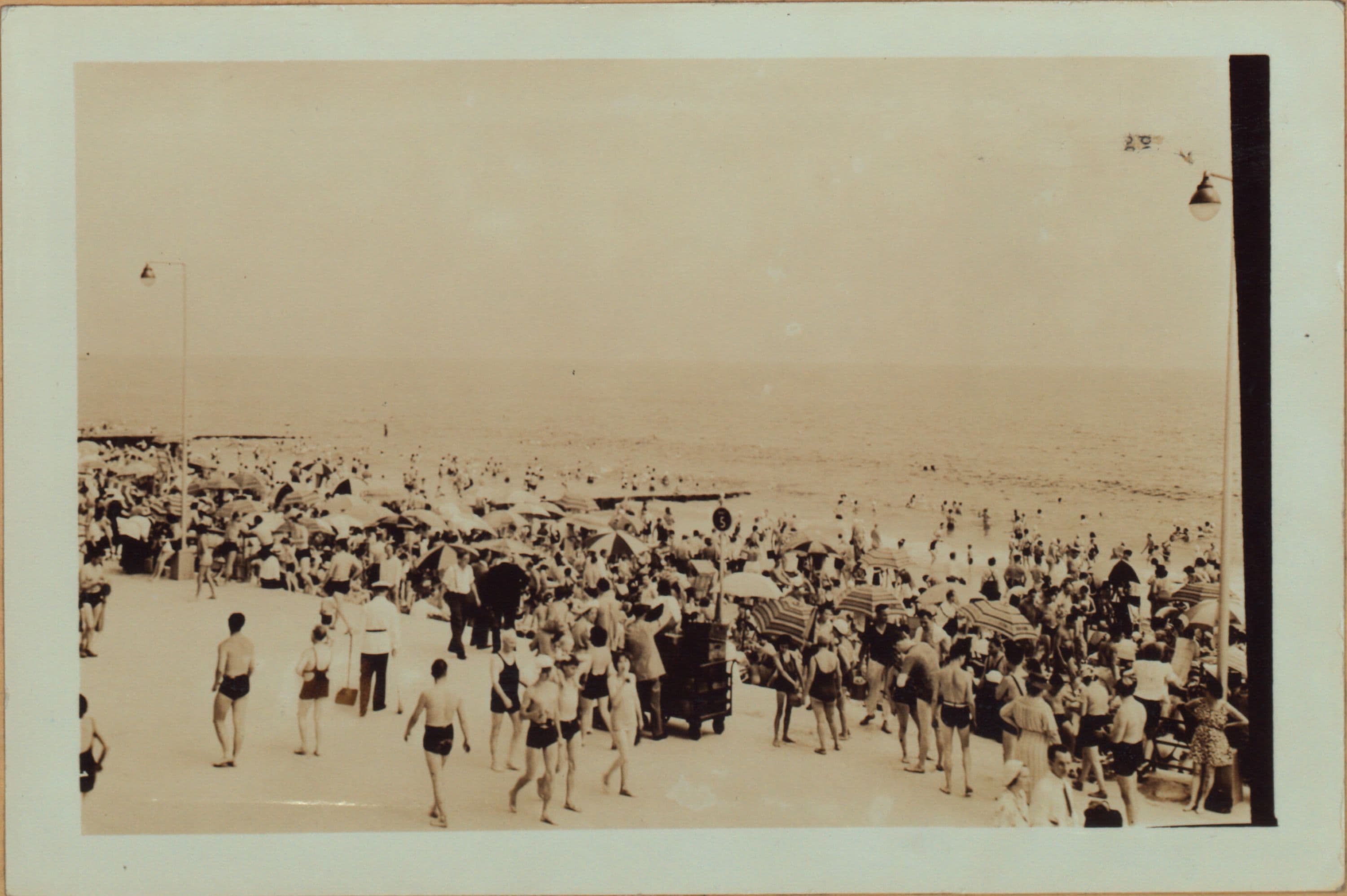 Queens: Jacob Riis Park - [Rockaway Beach.]