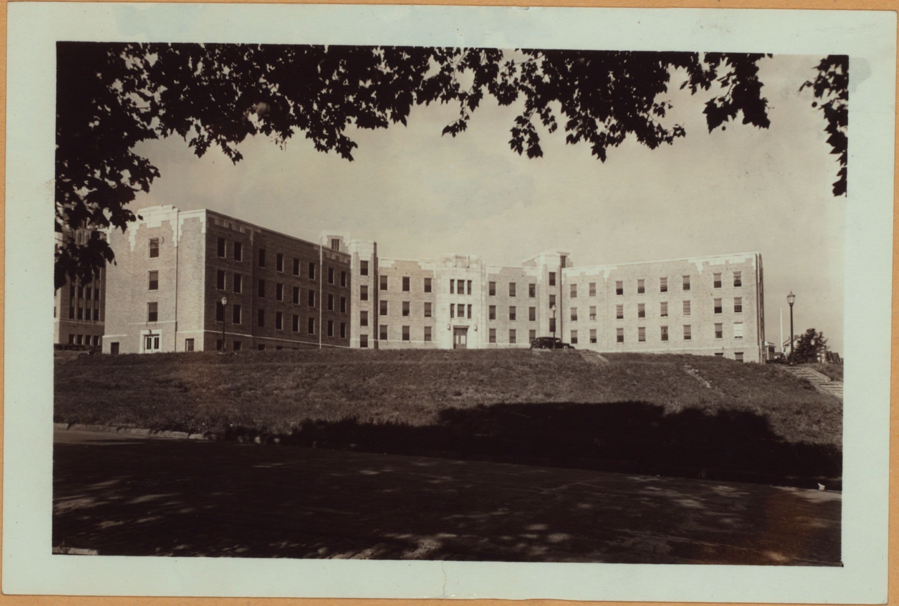 Richmond: Bay Street - Vanderbilt Avenue