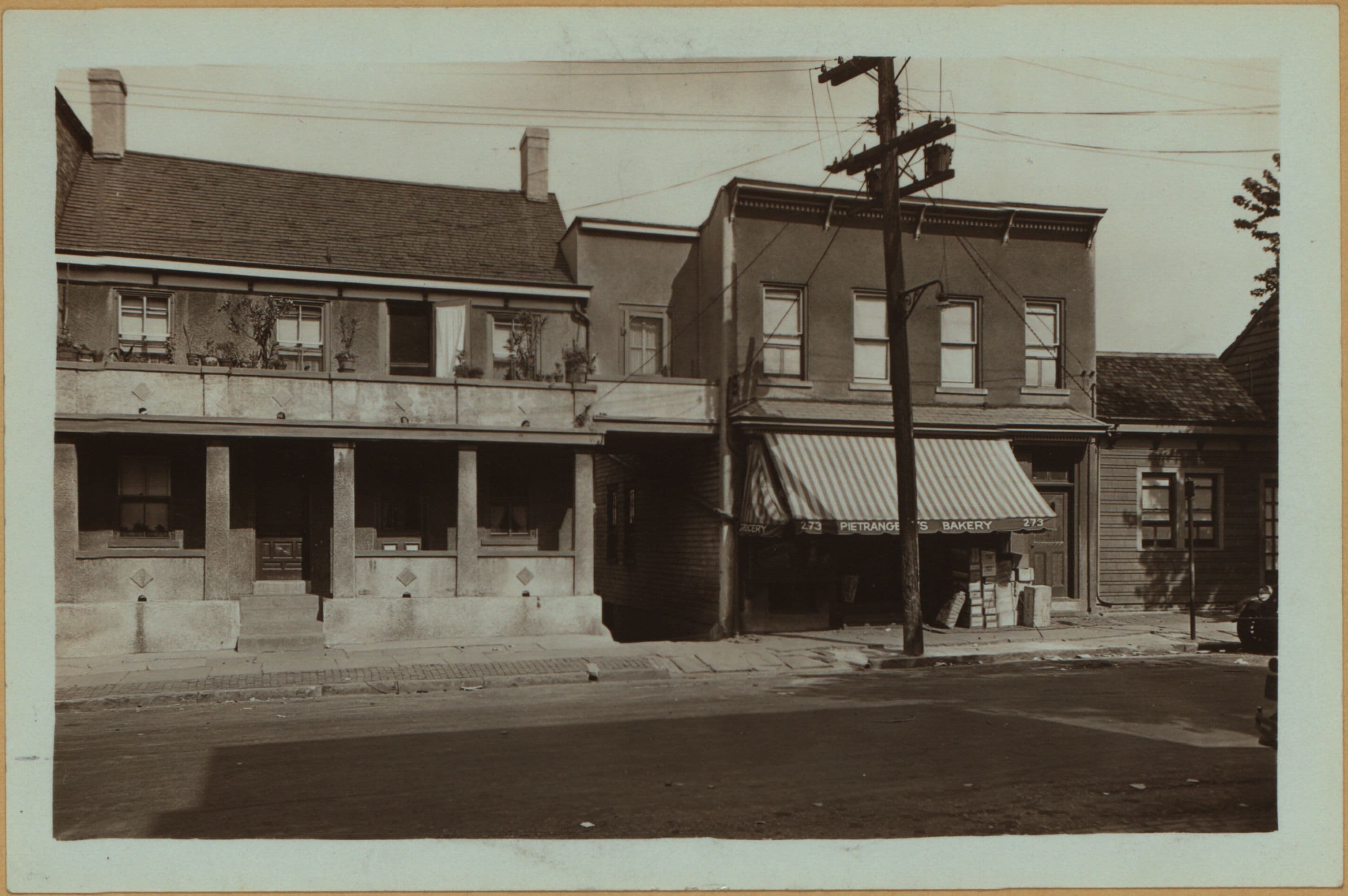 Richmond: York Avenue - Pauw Street