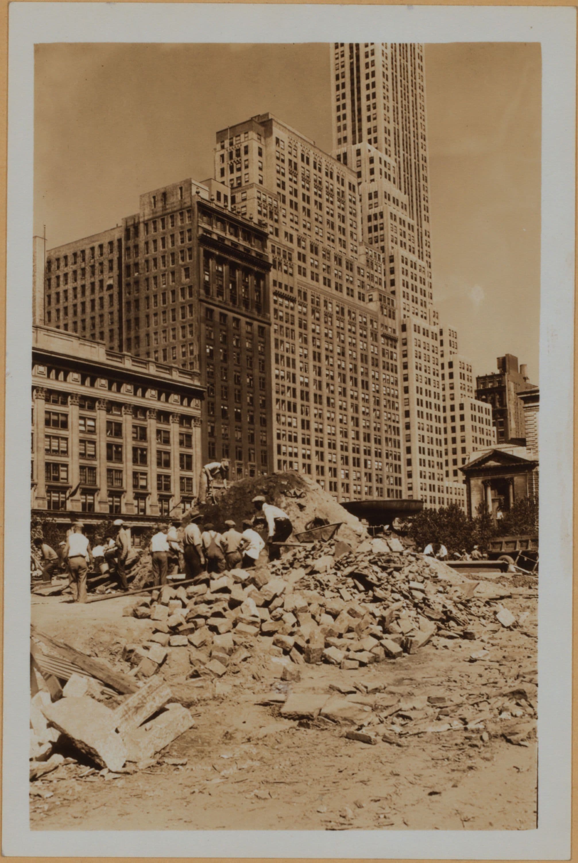 Manhattan: 42nd Street - Bryant Park