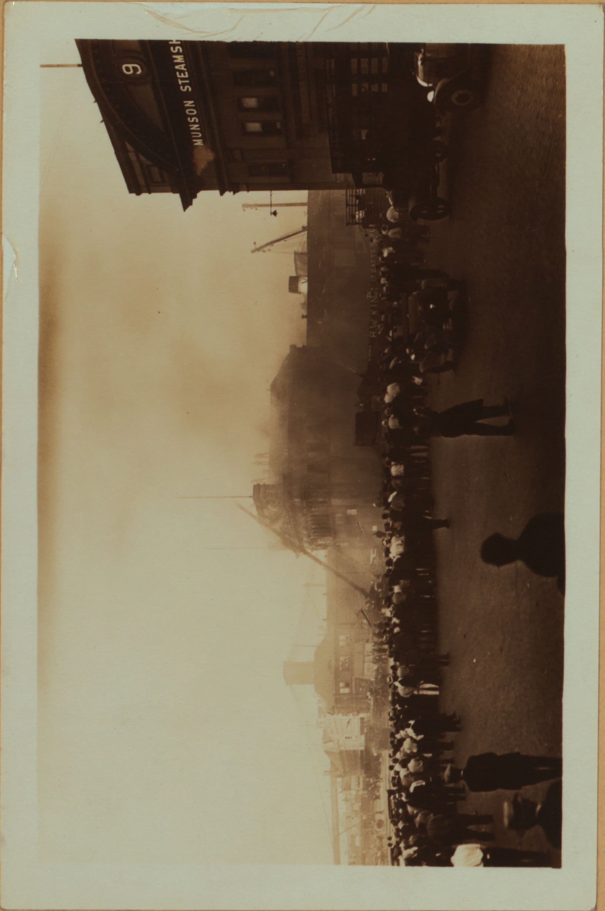 Fires, accidents and tragedies - [Fire at Pier 10 East River.]