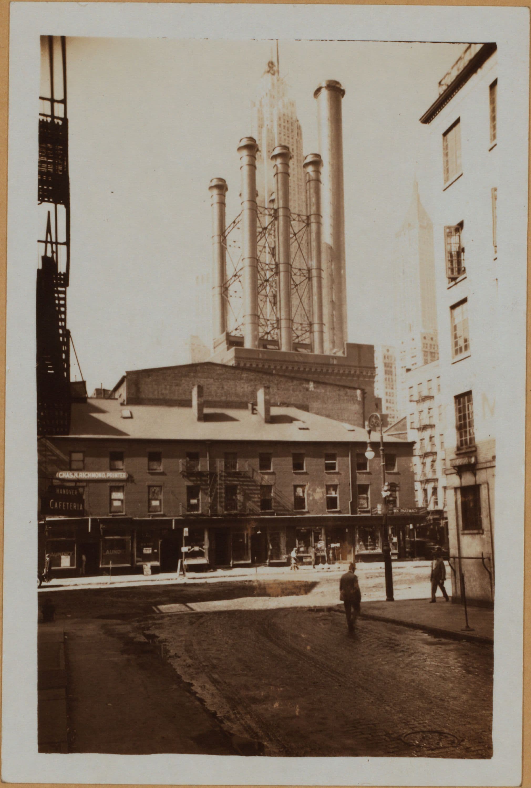 Manhattan: Fulton Street - Front Street