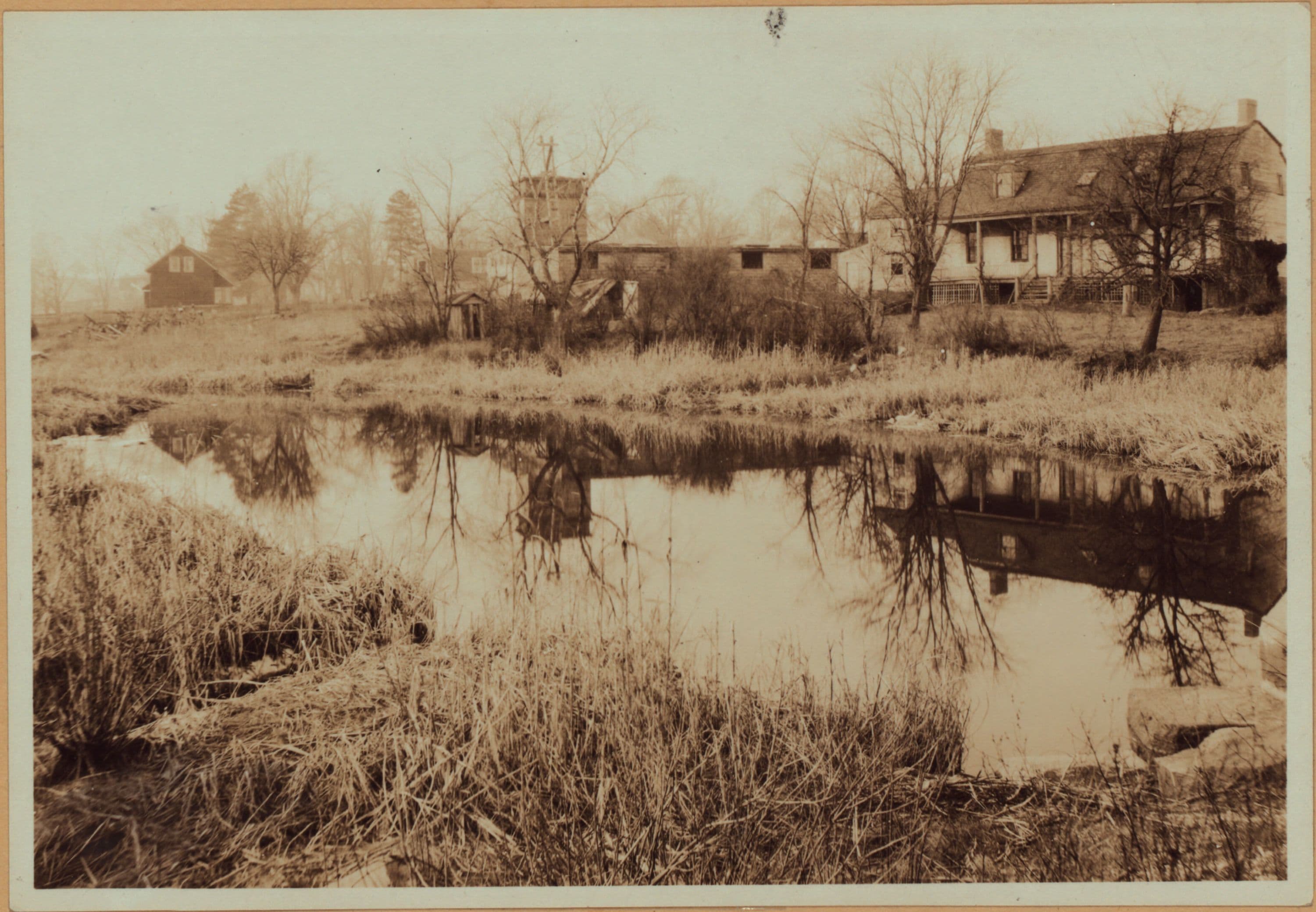 Queens: Colonial Avenue - 62nd Drive