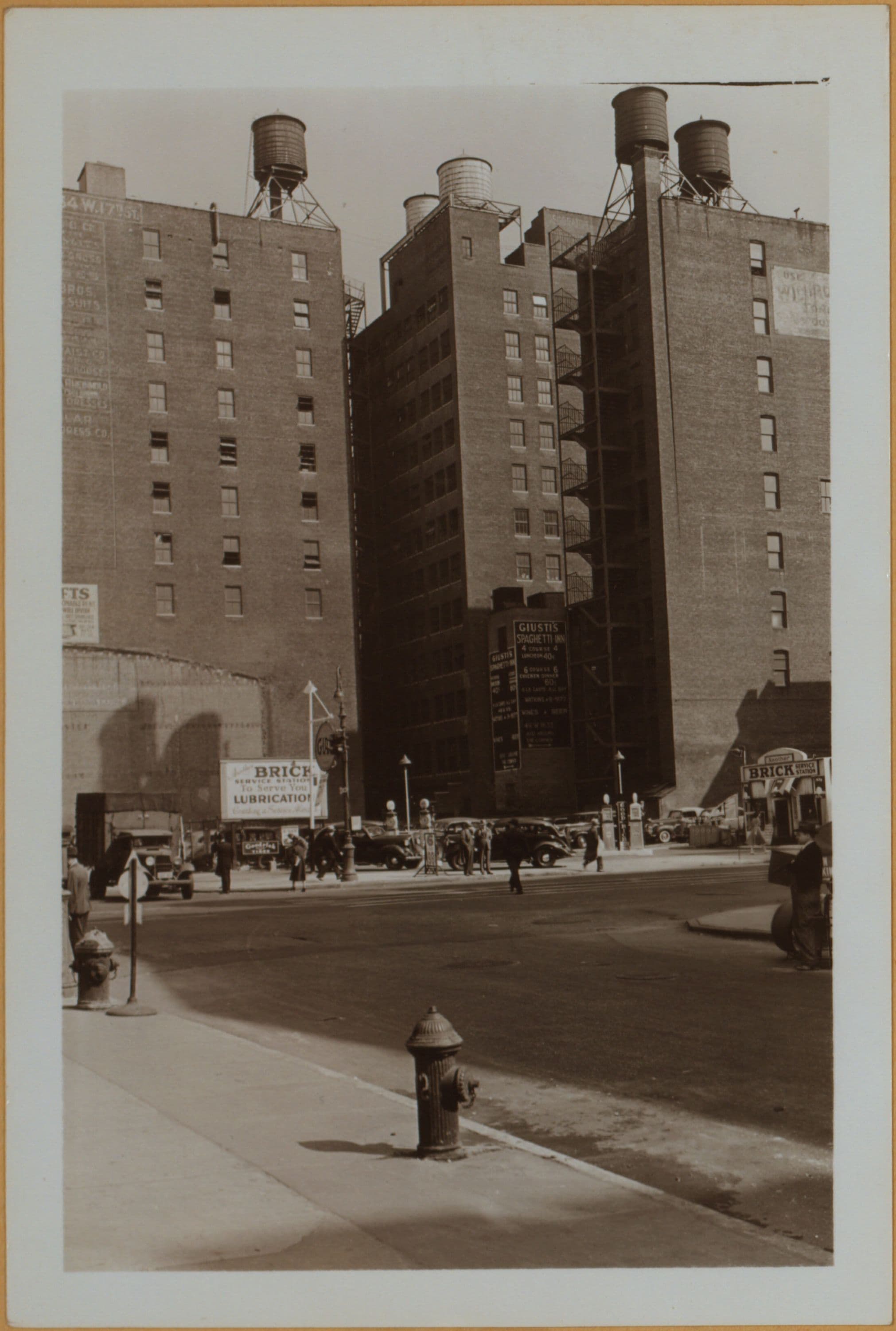 Manhattan: 6th Avenue - 16th Street (West)