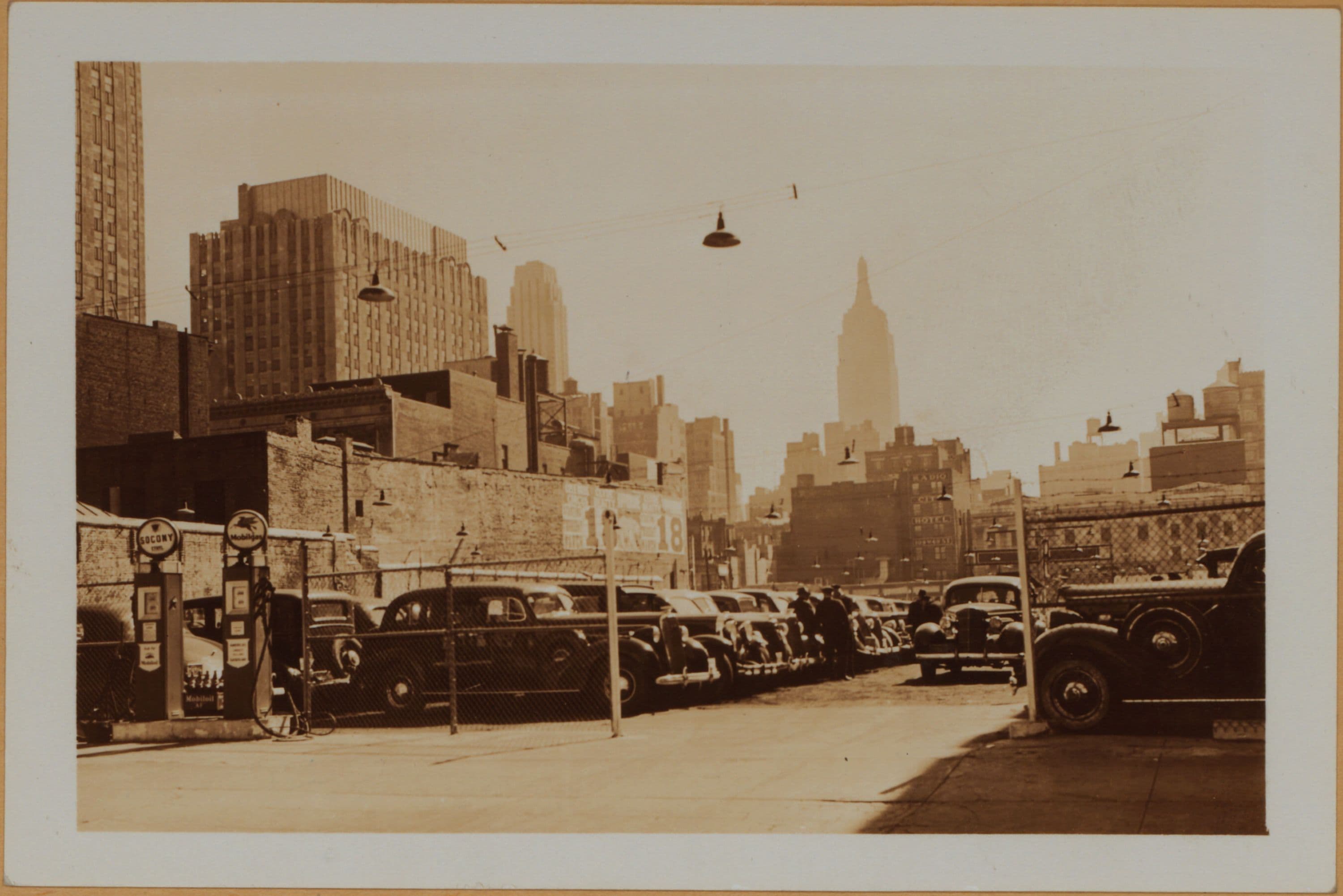 Manhattan: 52nd Street (West) - 6th Avenue