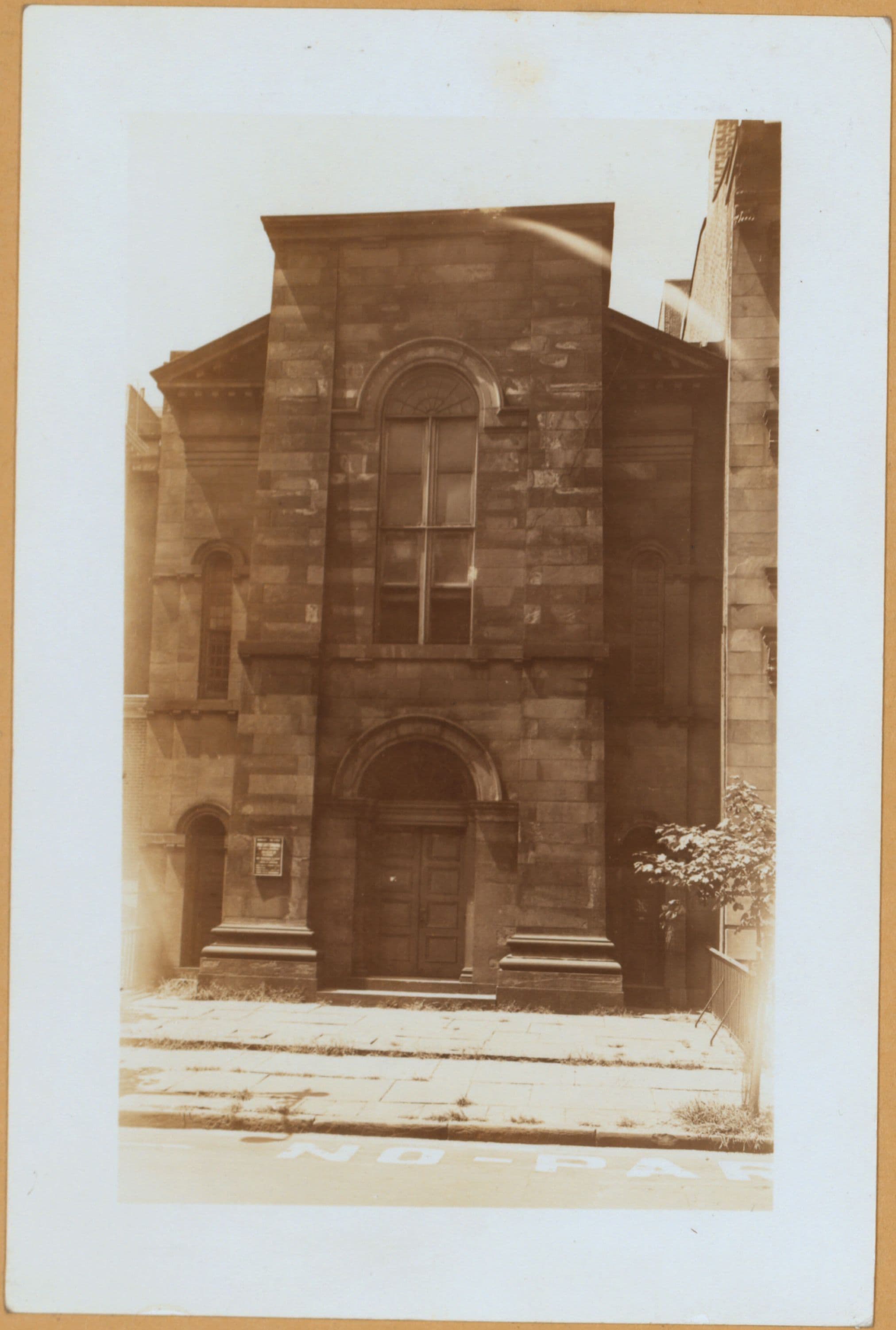 Brooklyn: Monroe Place - Clark Street