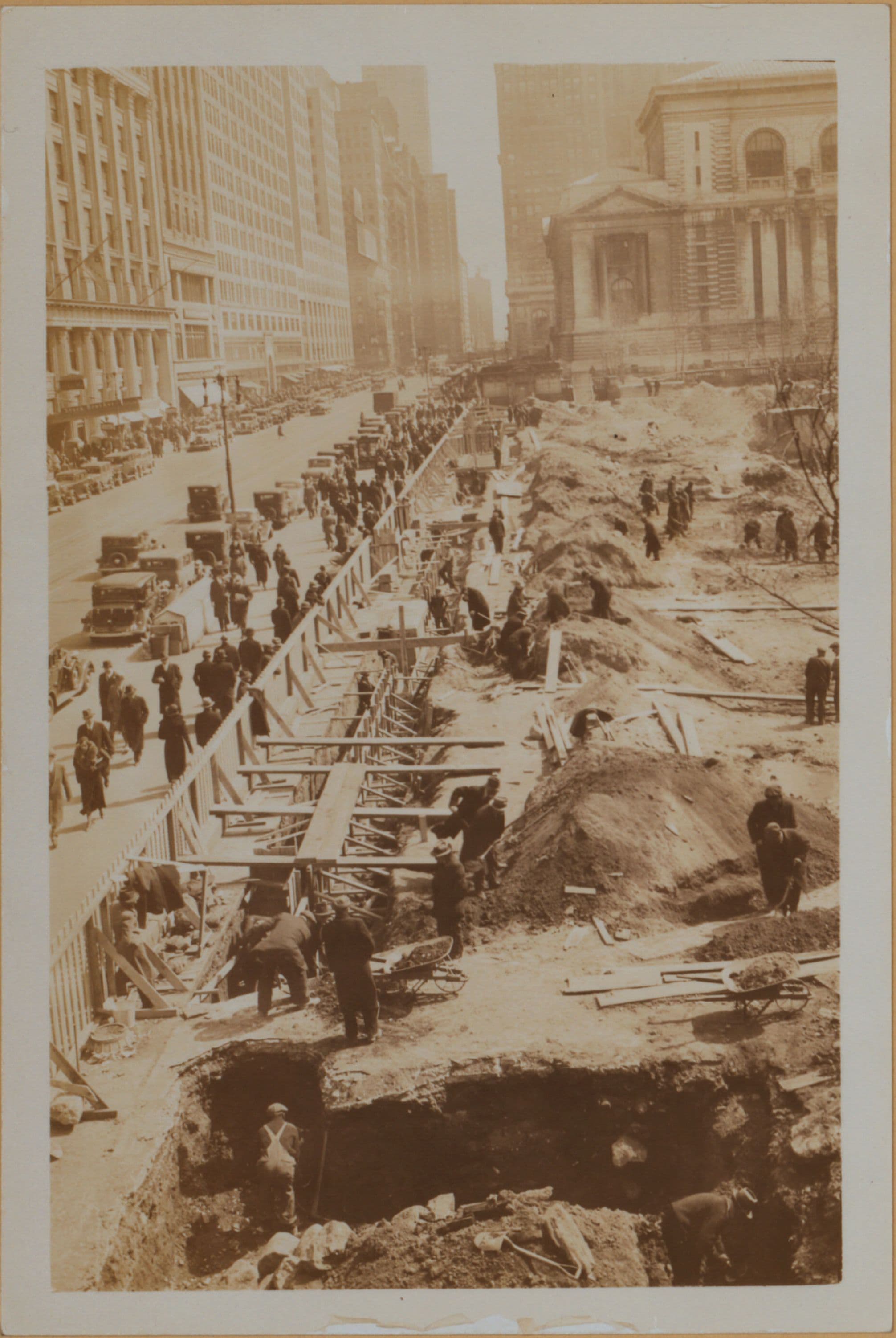Manhattan: 42nd Street - Bryant Park