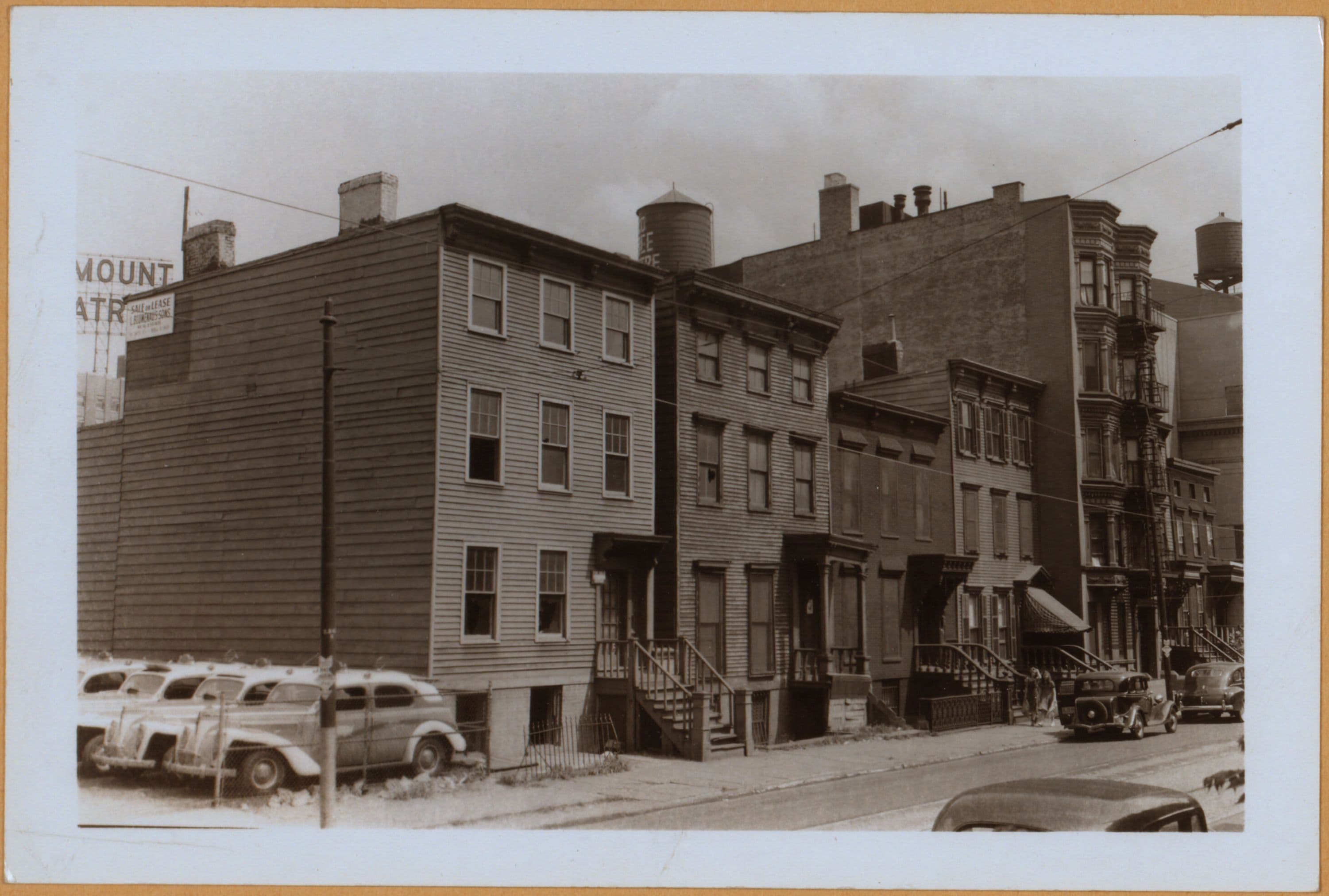Brooklyn: Albee Square - Willoughby Street