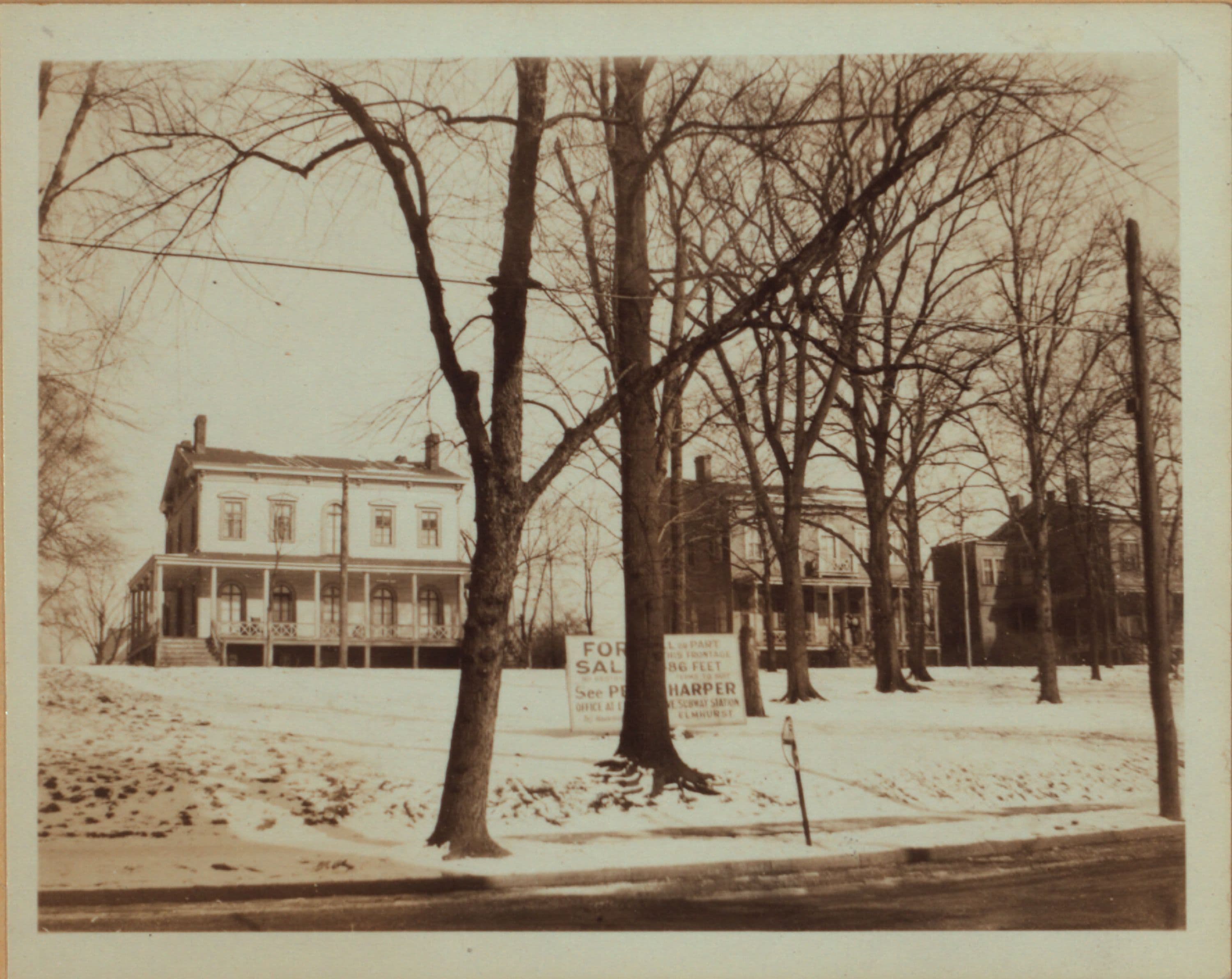 Queens: Broadway - St. James Avenue