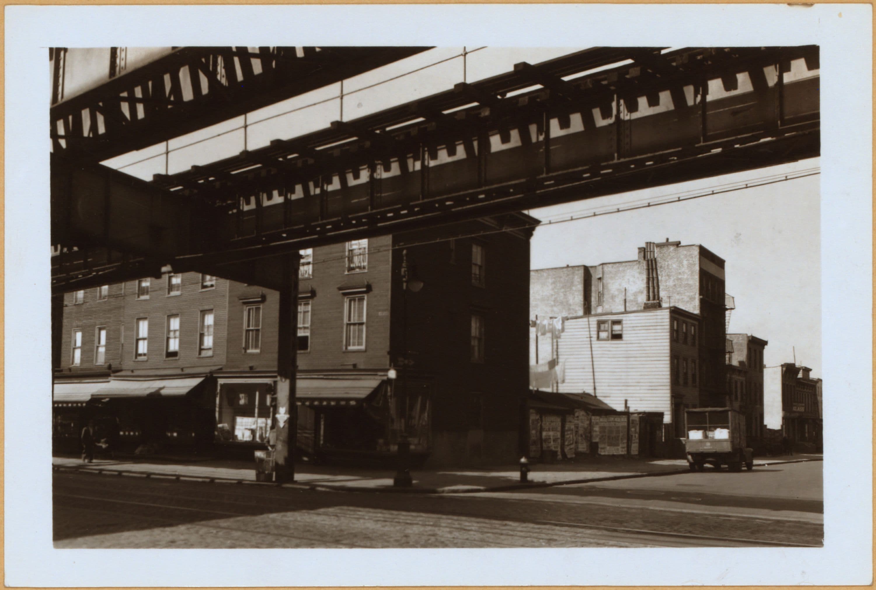 Brooklyn: Myrtle Avenue - Carlton Avenue