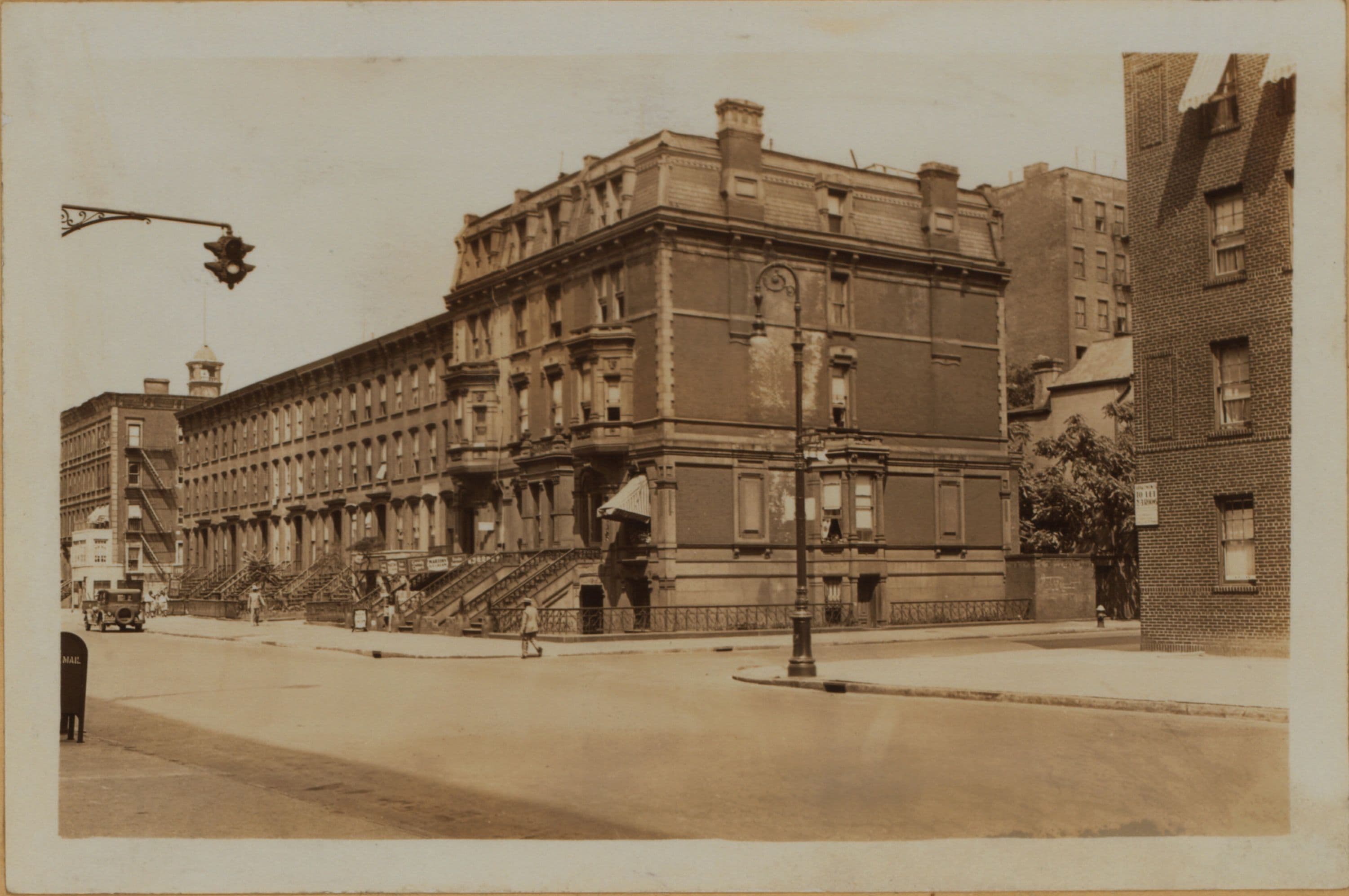 Manhattan: 5th Avenue - 129th Street, 1932
