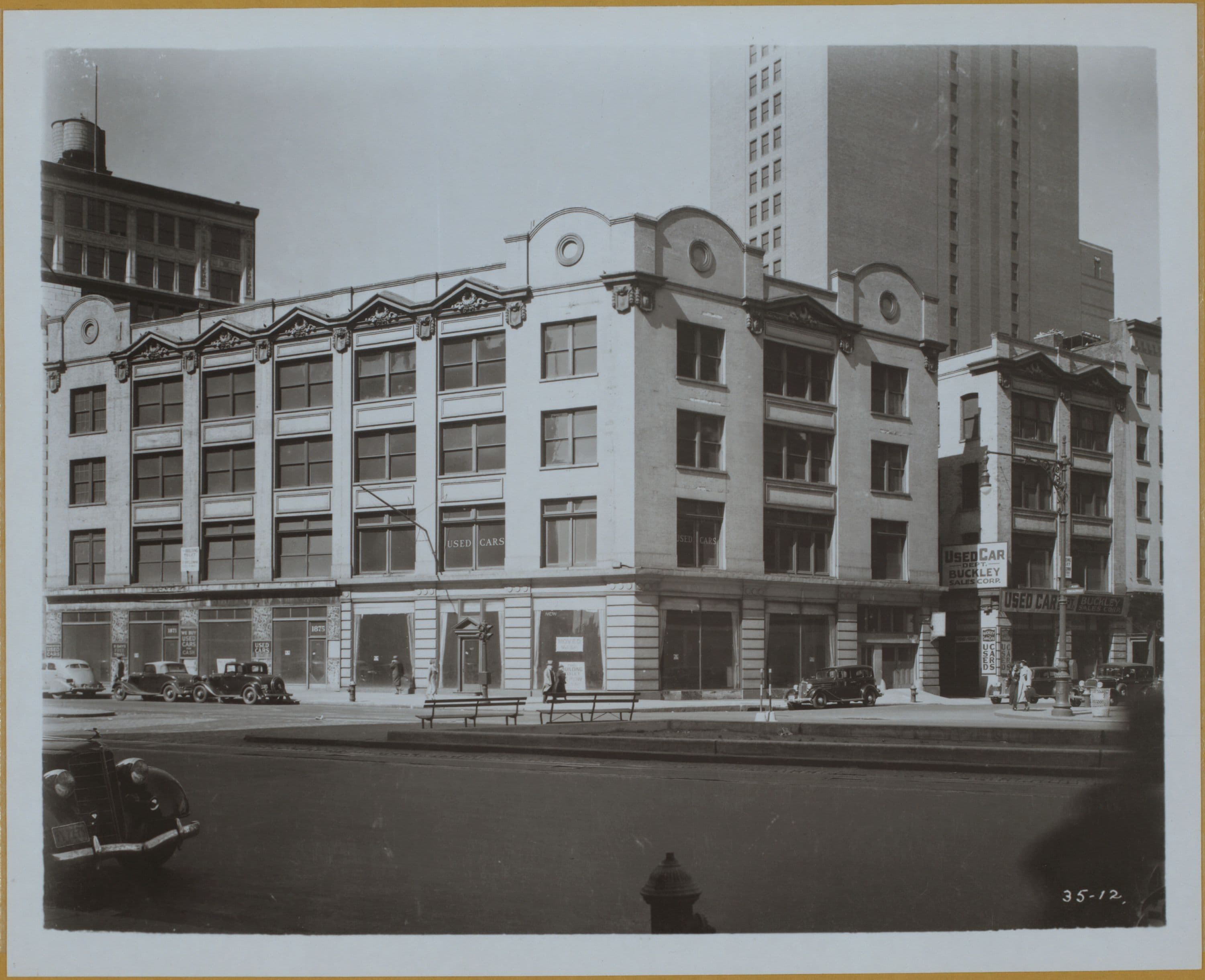 Manhattan: Broadway - [62nd Street]